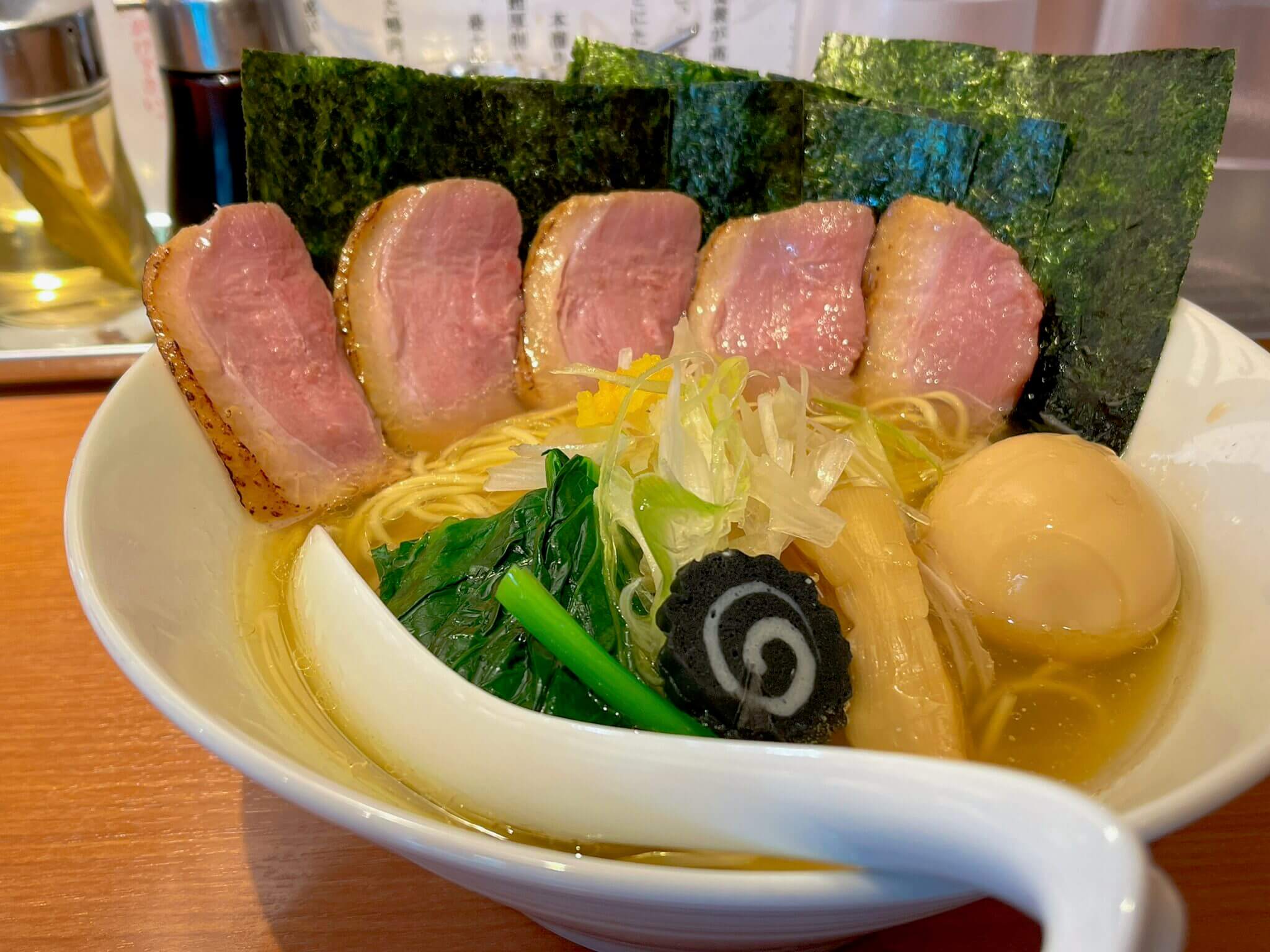 話題の麺屋上々を徹底調査！鴨出汁スープのこだわりと評判の真実
