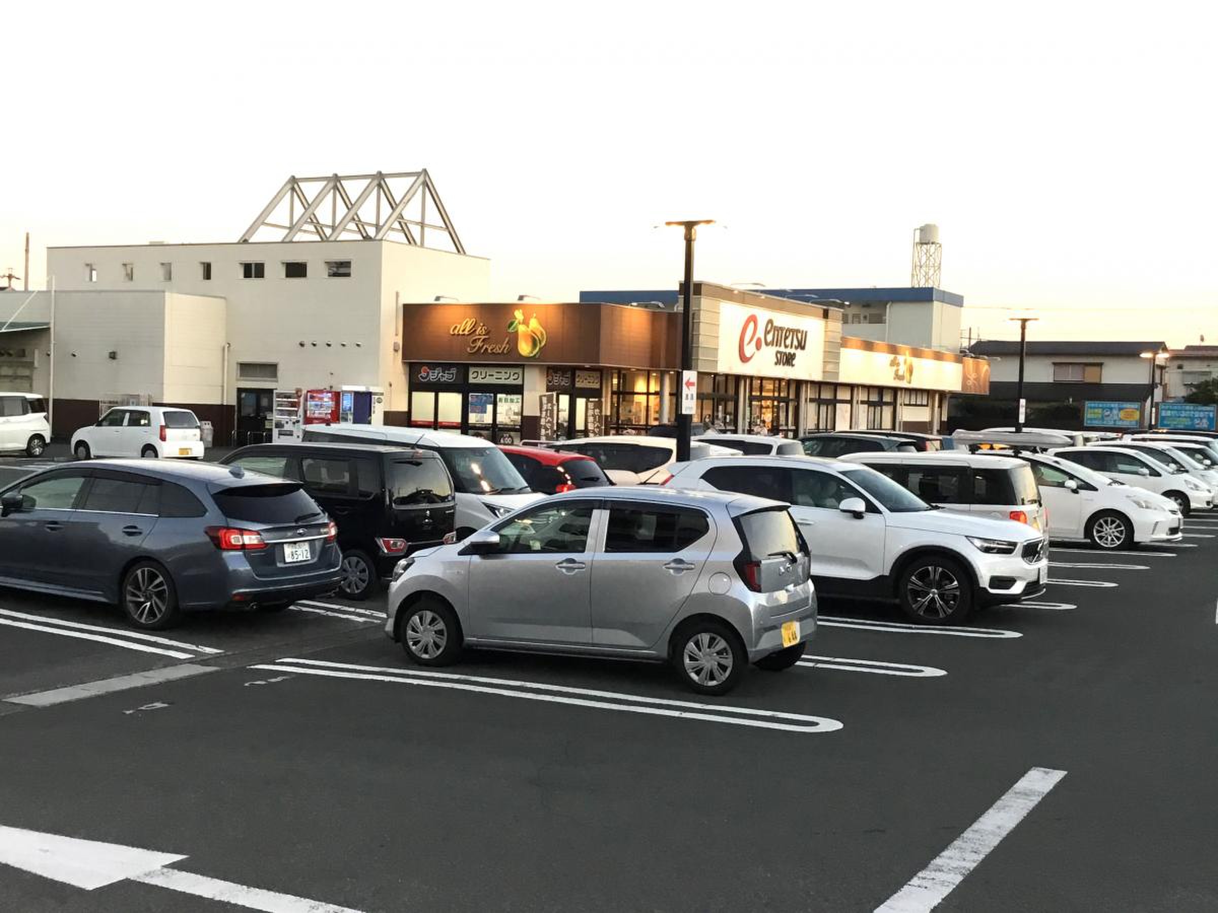 遠鉄ストア初生店の営業状況と噂の真相｜閉店理由や跡地の現在を追う