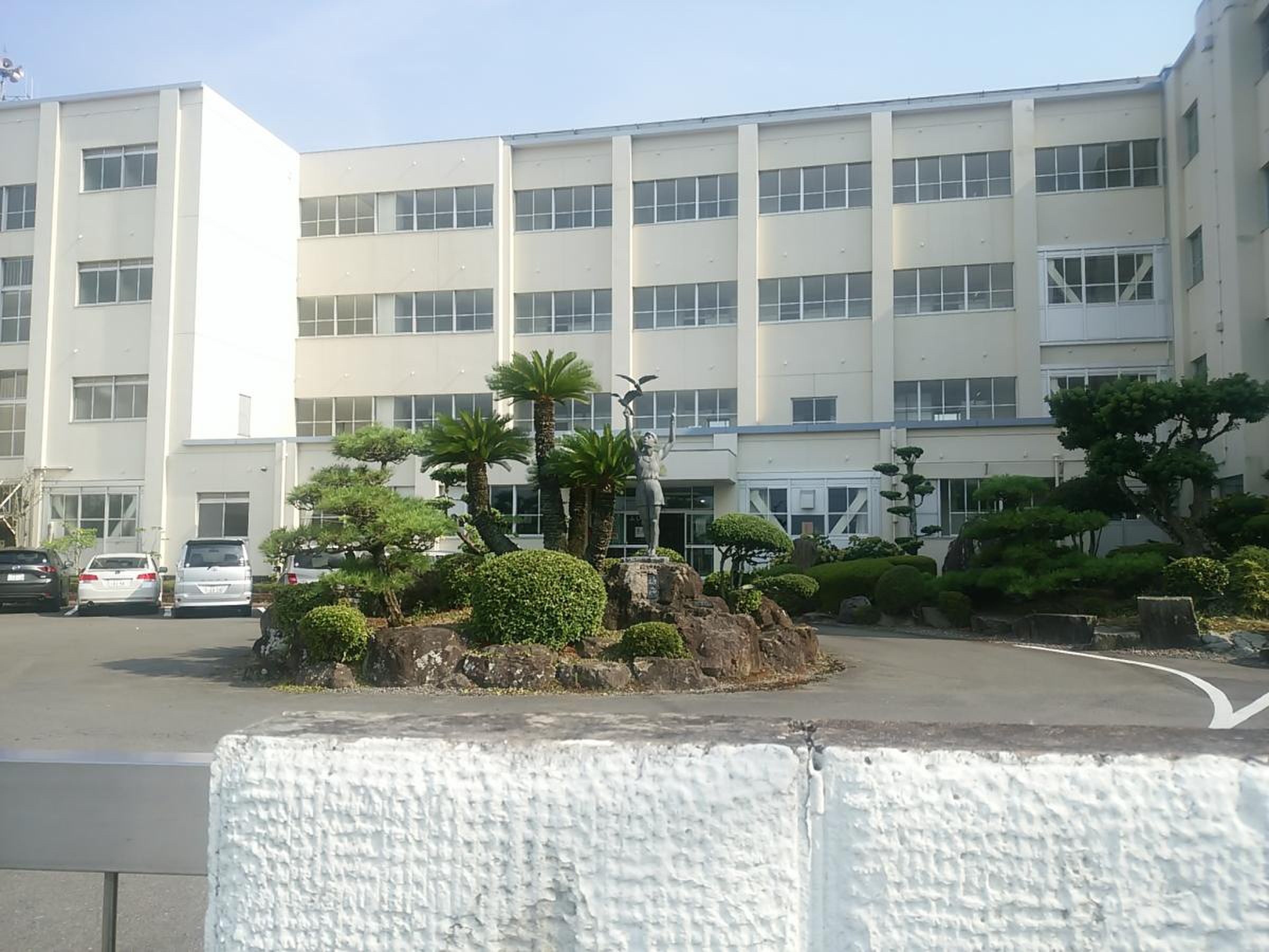 藤枝市立高洲中学校の評判と噂の真相｜荒れている説と部活動・学区の現実