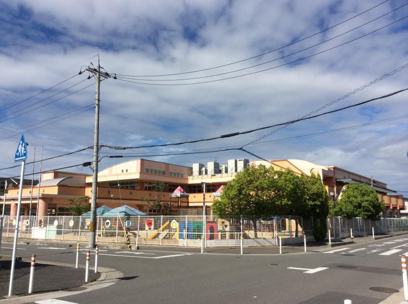 美原にしこども園の評判と口コミの真相！2026年最新の入園事情