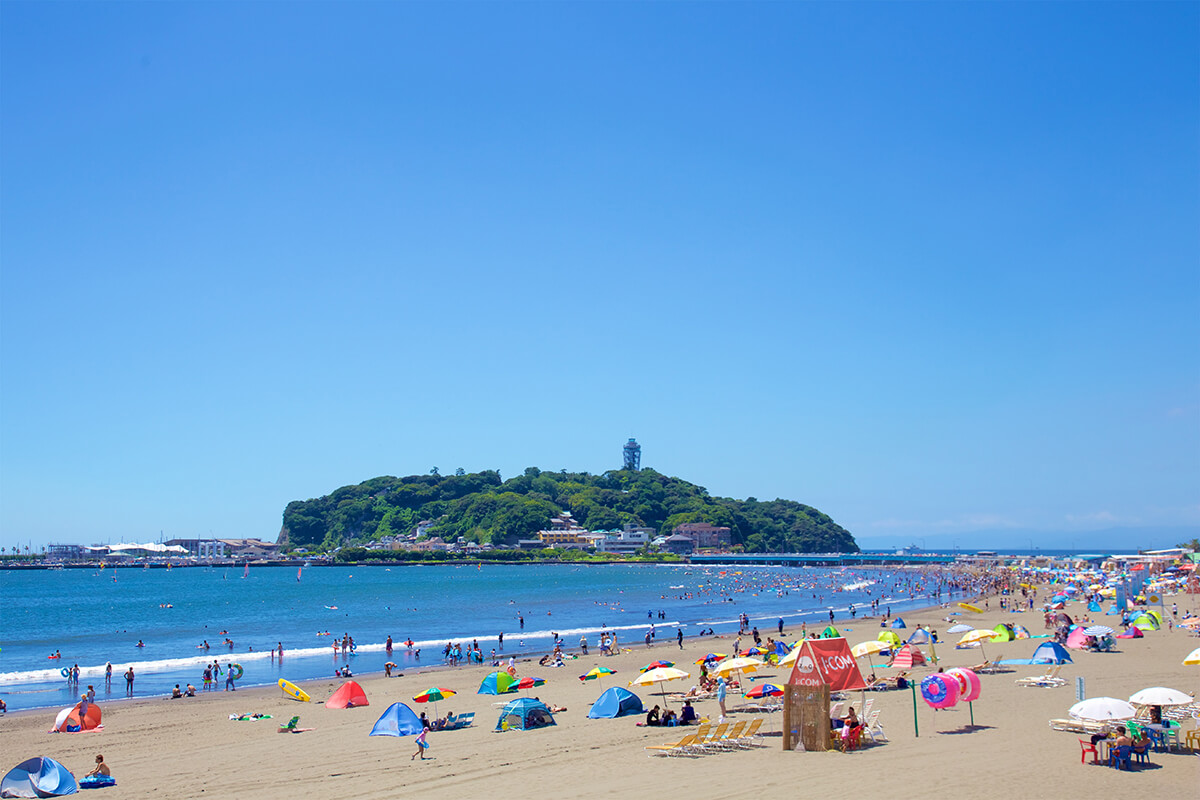 【2026年現地ルポ】江の島・片瀬東浜海水浴場が魅せる劇的進化 Aiスマートビーチと環境保全が織りなす湘南の新たな表情