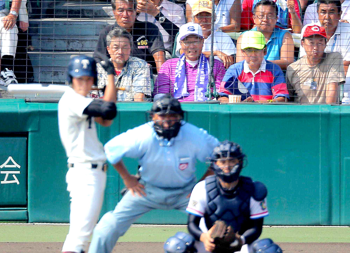 甲子園のラガーおじさんは現在どうなった？姿を消した真相と素顔