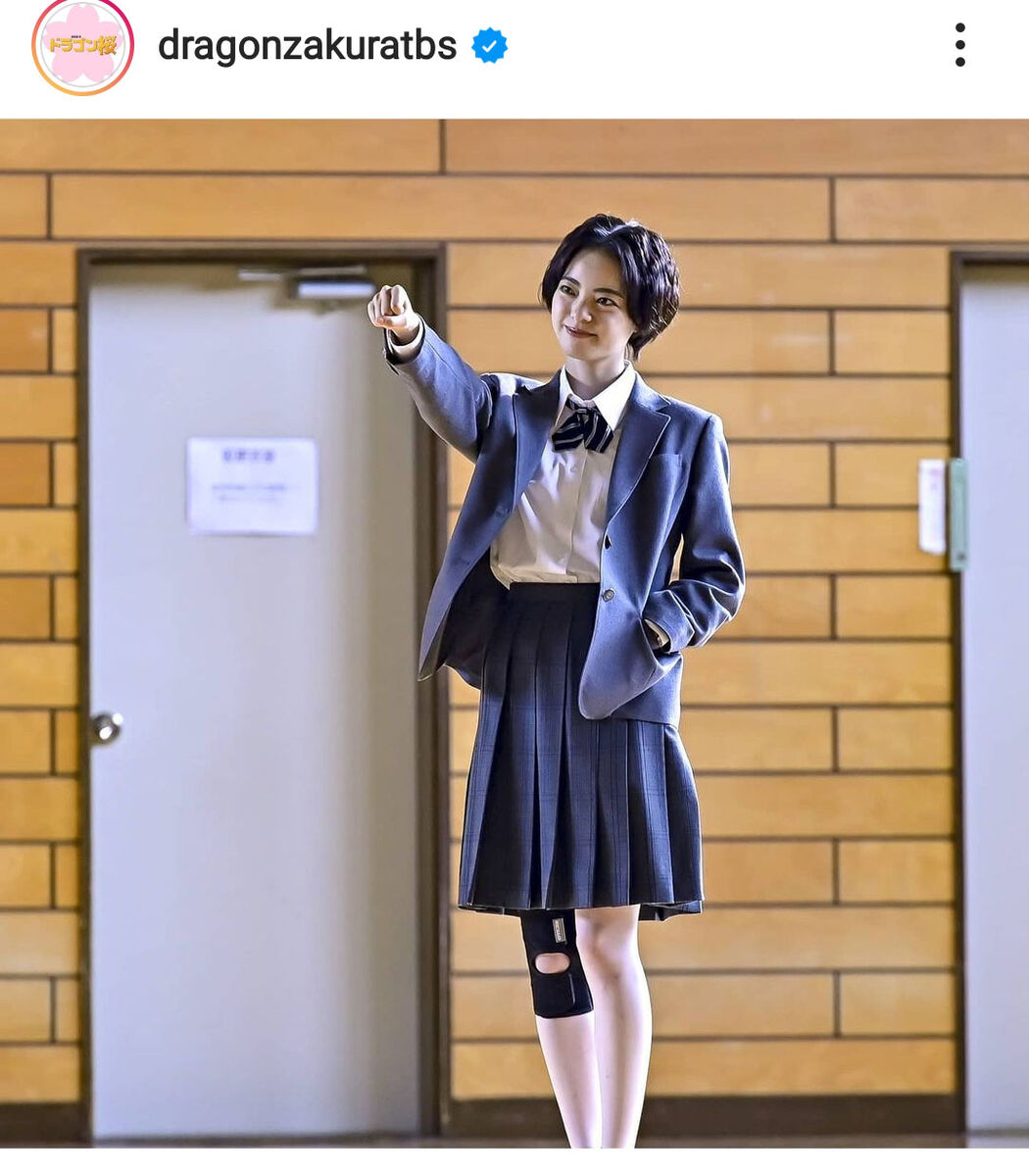 平手友梨奈の最新制服姿に世界が熱狂！衝撃の衣装選びと撮影裏話