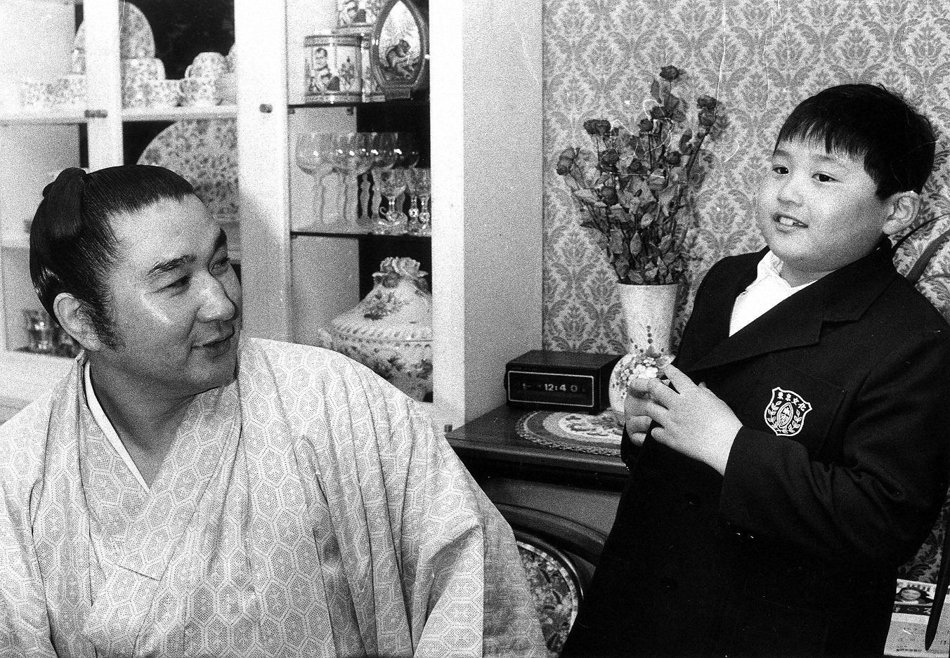 貴乃花の父・初代貴ノ花の真実｜死因の真相と輪島の噂・家族の現在