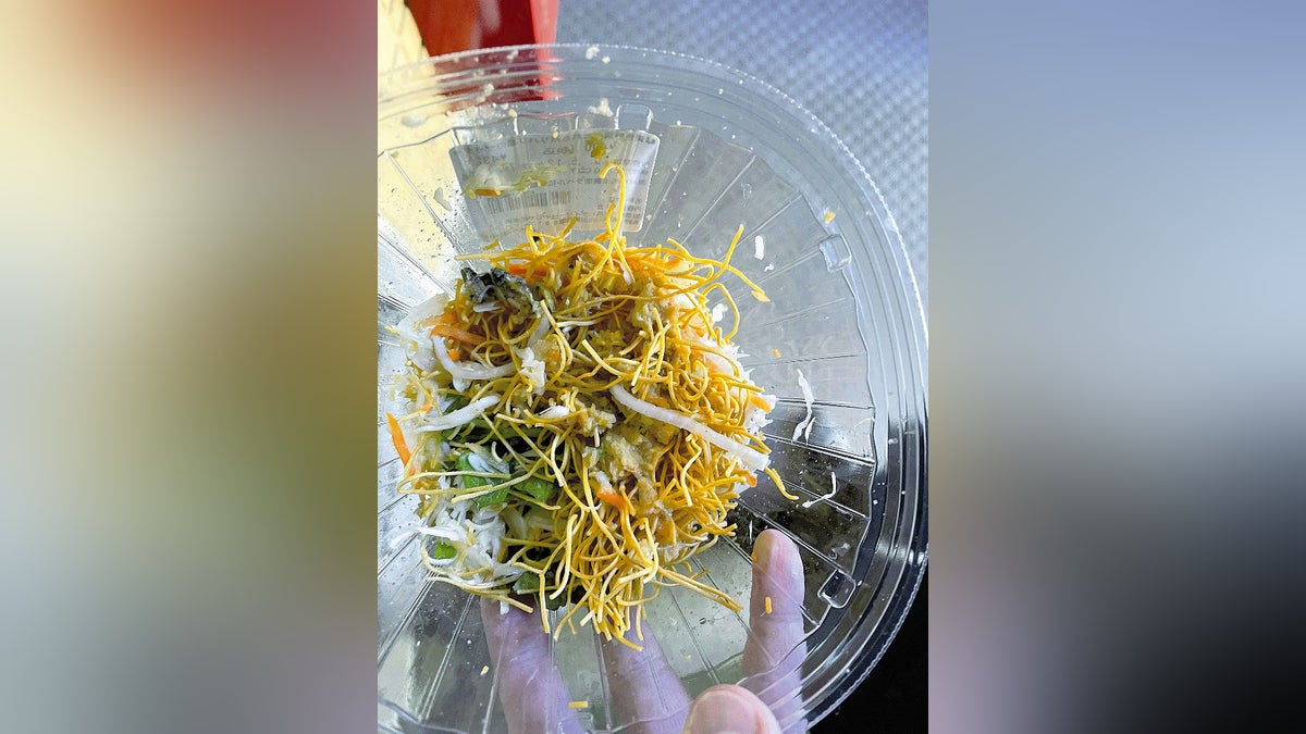 サラダへカエル混入のなぜ？製造現場の限界と食の安全を緊急追跡