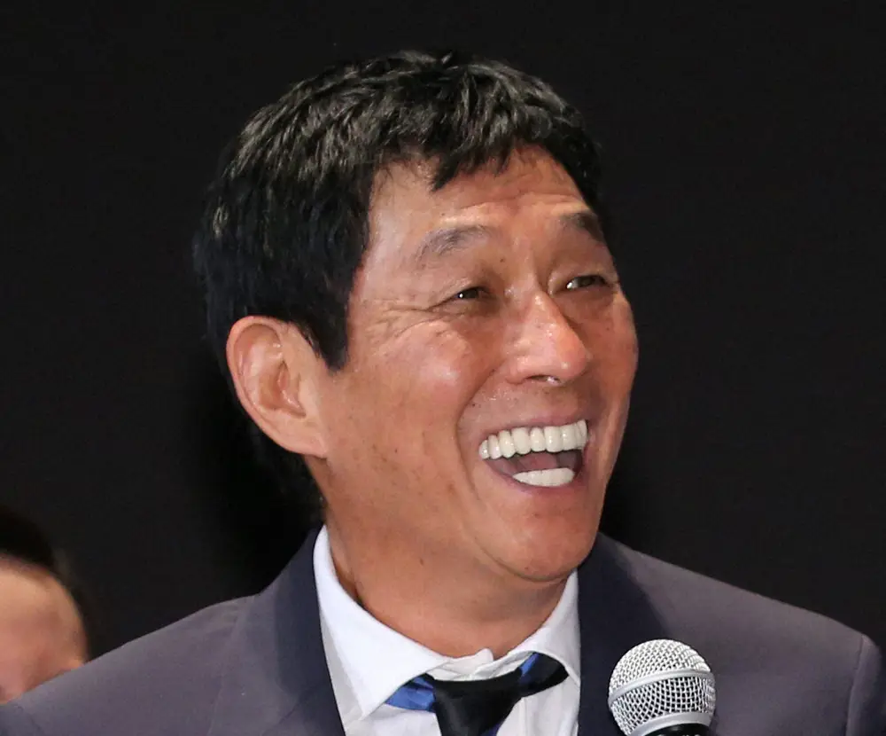明石家さんまの年収は推定15億？ギャラ単価と莫大な総資産の真相