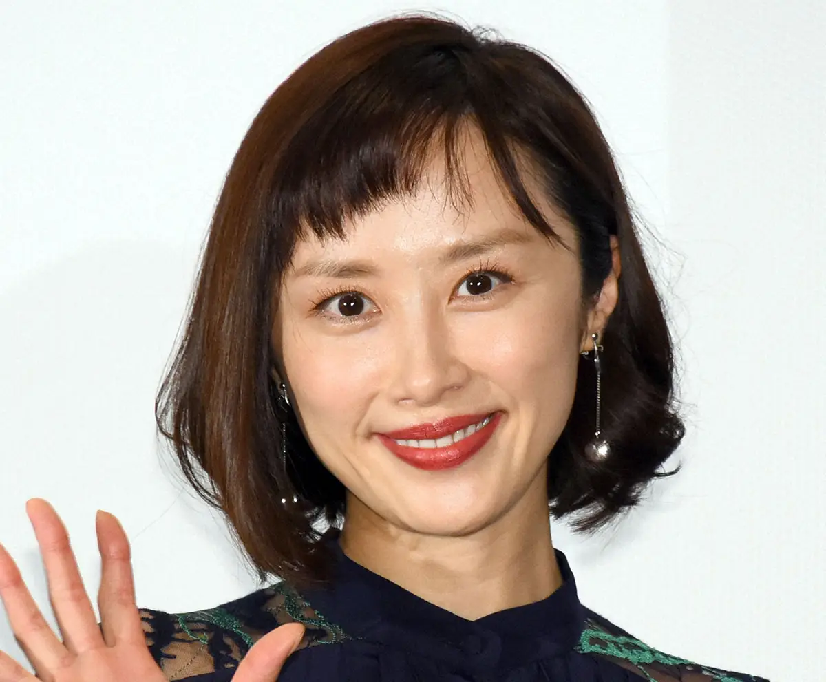 山口もえの年収と驚きの世帯年収！実家翠雲堂の資産や豪邸生活の真相