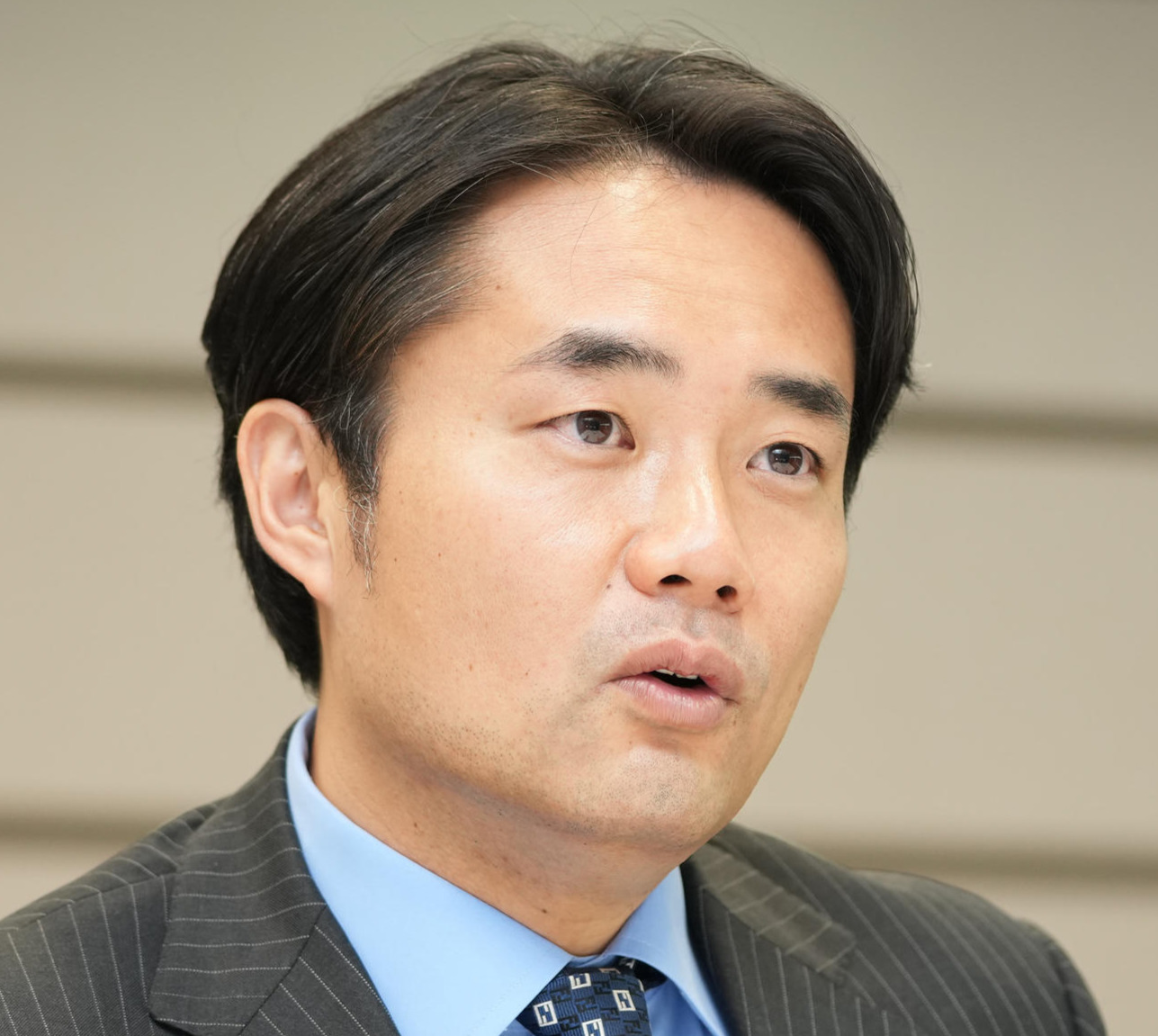 なぜ杉村太蔵は嫌われる？過激発言の炎上理由と現在の評判を徹底解剖