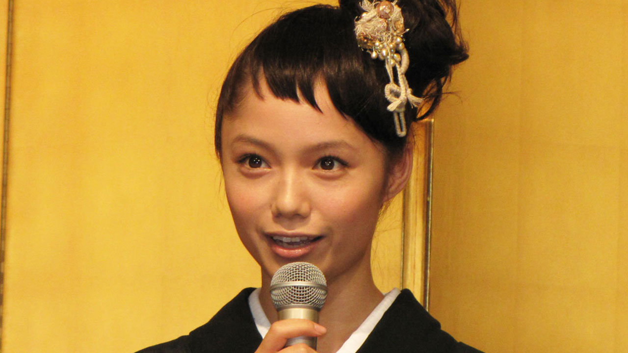 岡田准一と嫁・宮﨑あおいの現在！馴れ初めや子供と世田谷豪邸の真相