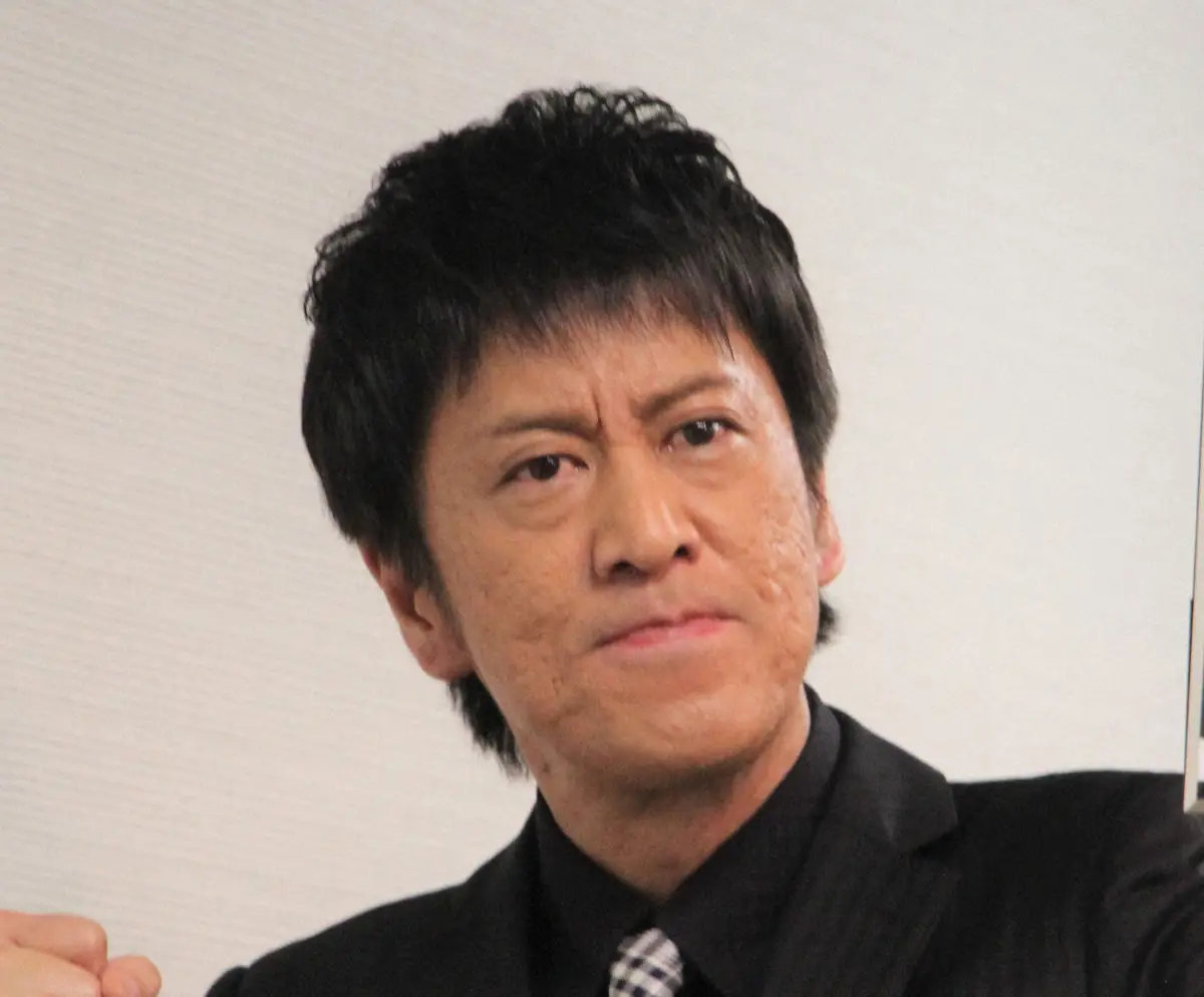 ブラマヨ吉田敬の現在は？見なくなった理由や美人妻・年収の真相