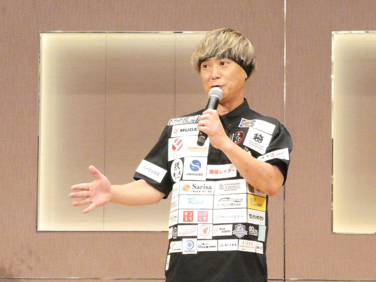 カラテカ入江の現在は？清掃会社ピカピカの年商と2026年最新動向