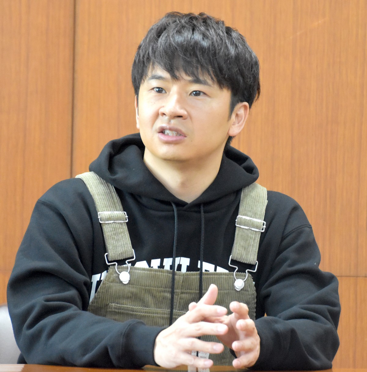 オードリー若林の年齢は？15歳差妻との真相や春日との関係を徹底解剖