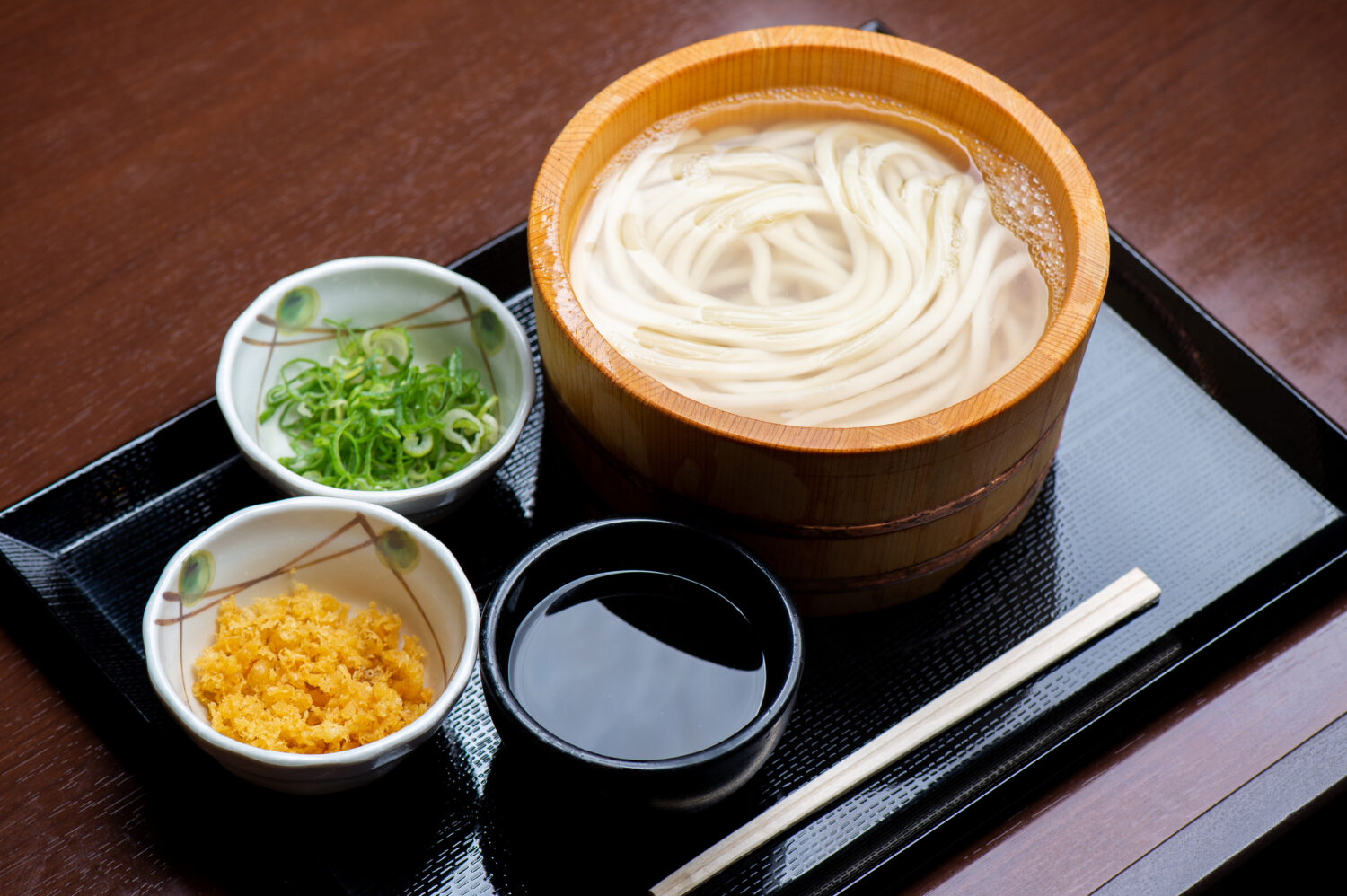 釜揚げうどんの食べ方に正解は？桶のお湯やマナーの真相と通の裏技