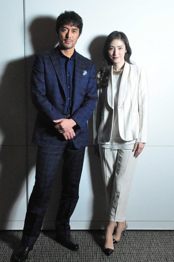 阿部寛の妻の噂写真を徹底検証！素顔や目撃情報と私生活の真実