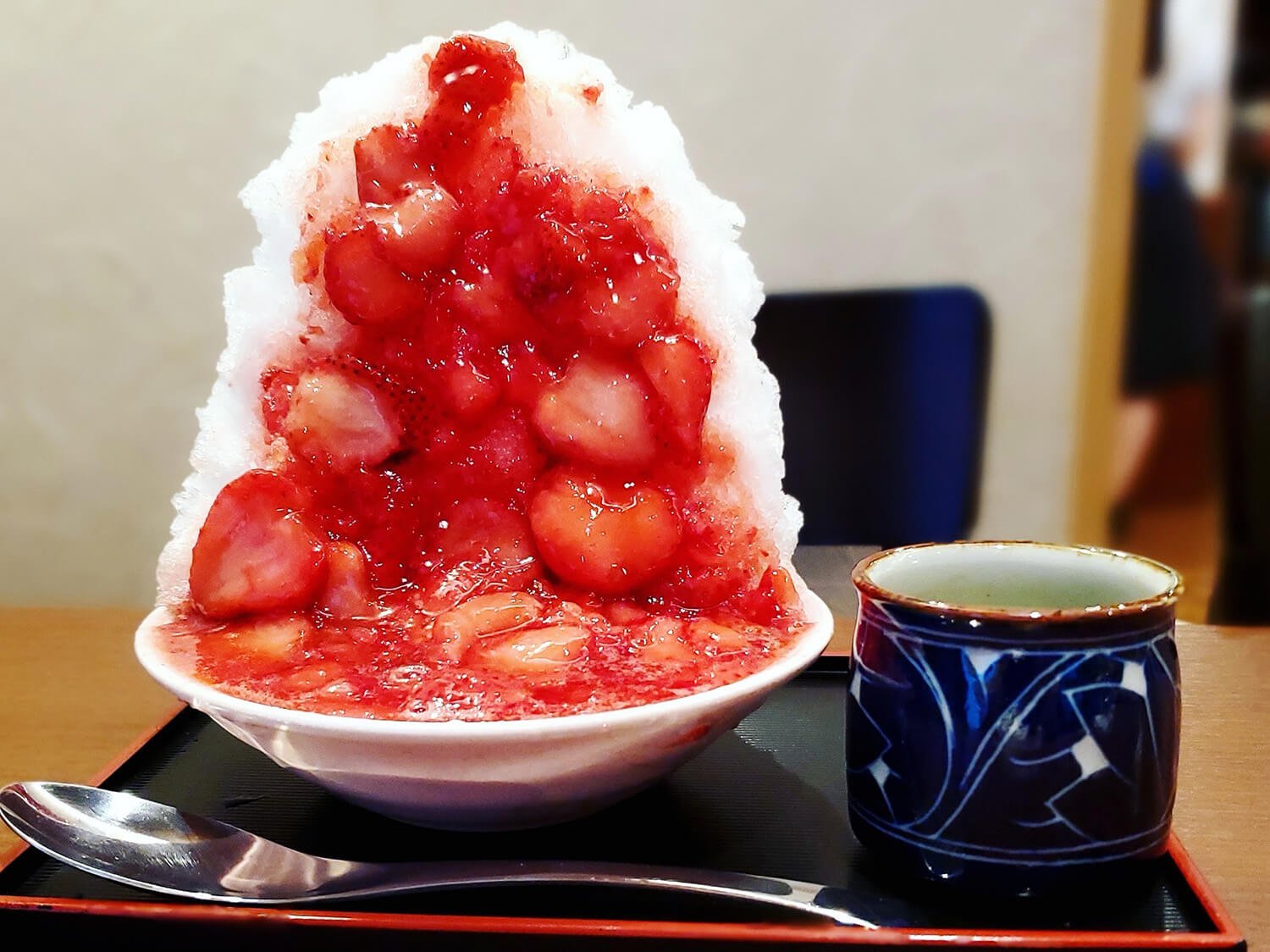 目白「志むら」断崖絶壁かき氷と九十九餅の真価！予約と混雑対策2026