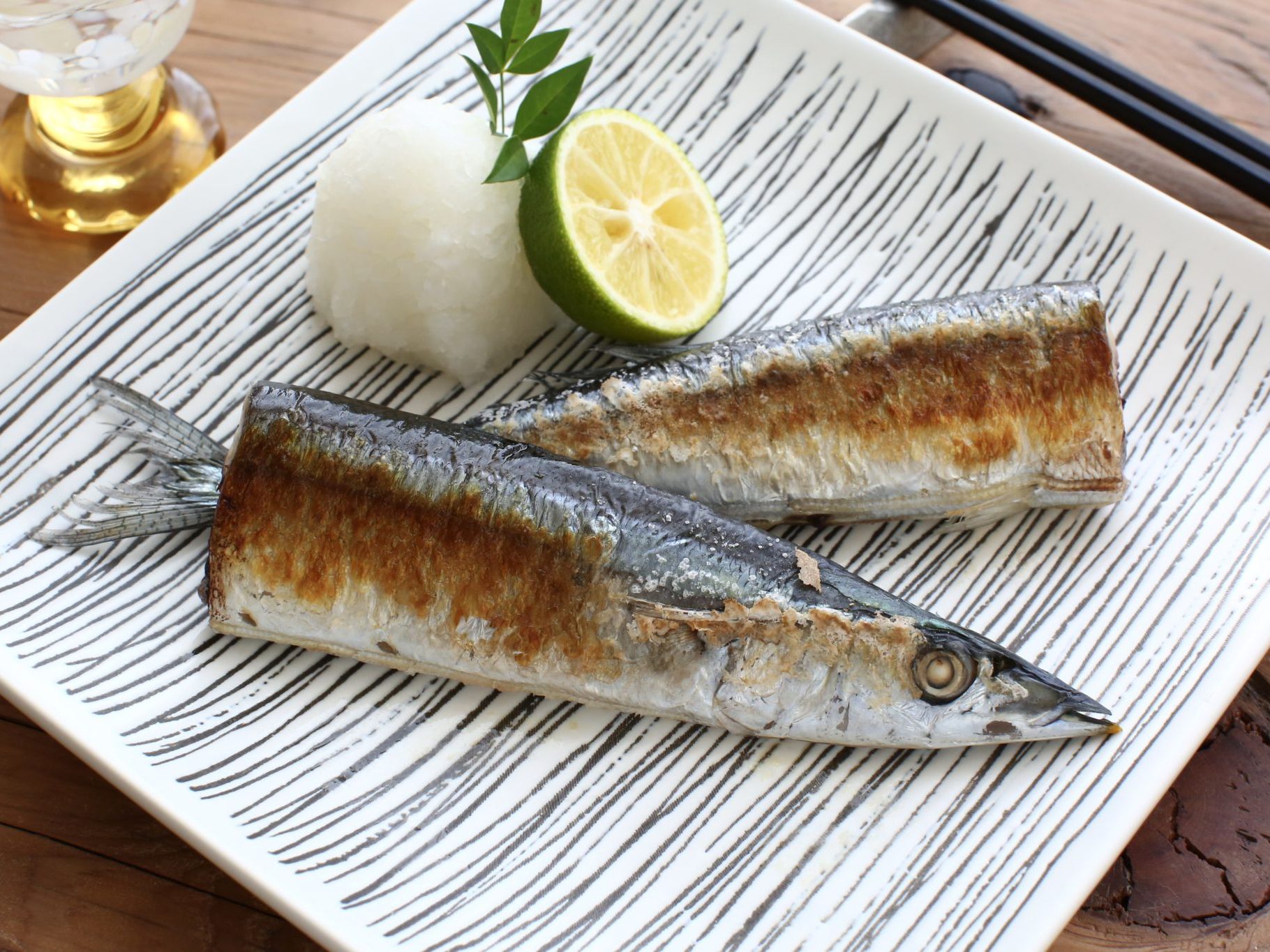フライパンで絶品さんまの塩焼き！皮パリ中ふっくら＆煙なしの裏ワザ