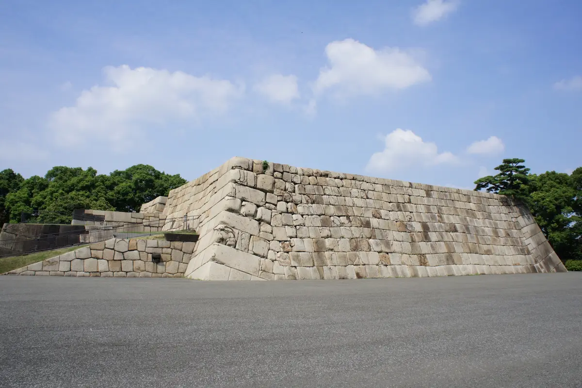なぜ皇居に天守閣がない？江戸城が消えた理由と幕府の復興決断