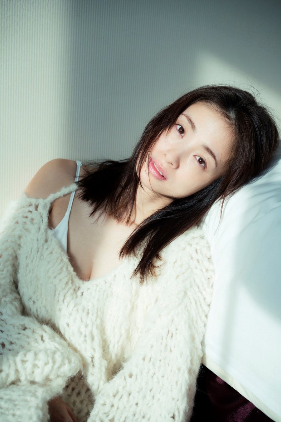 上戸彩の写真集が再燃する理由｜歴代名作と2026年最新価値を解剖