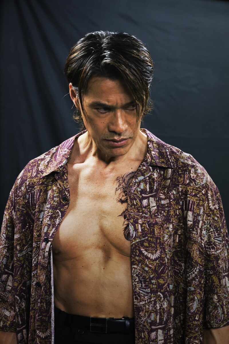 松村雄基の筋肉美が凄すぎる！奇跡の60代を保つ筋トレと食生活の全貌