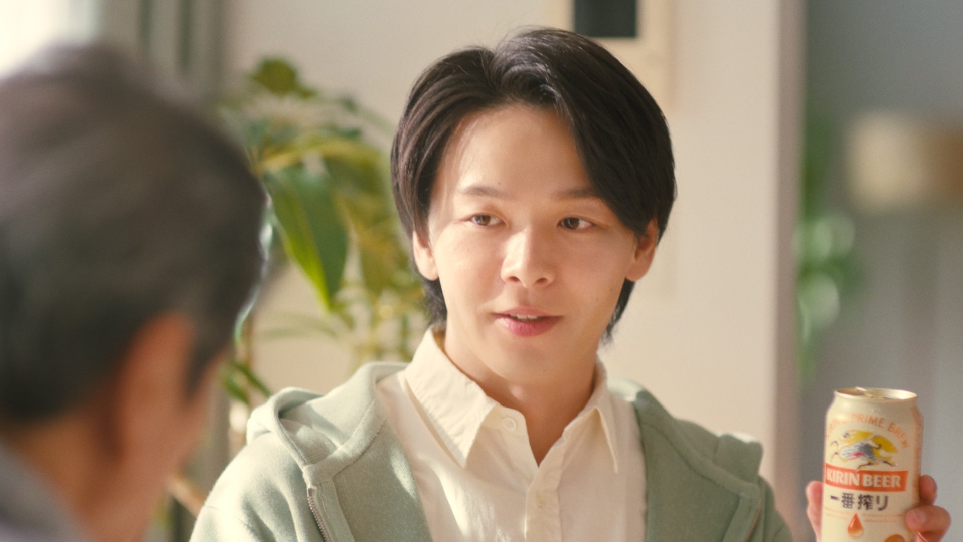 話題のビールCm俳優一覧【2026】歴代キャストと交代の真相