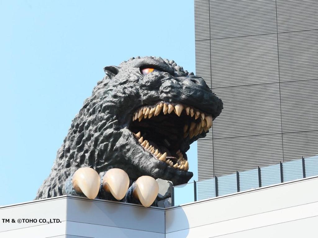 ホテルグレイスリー新宿の真相！ゴジラルームの実力と口コミ【2026最新】