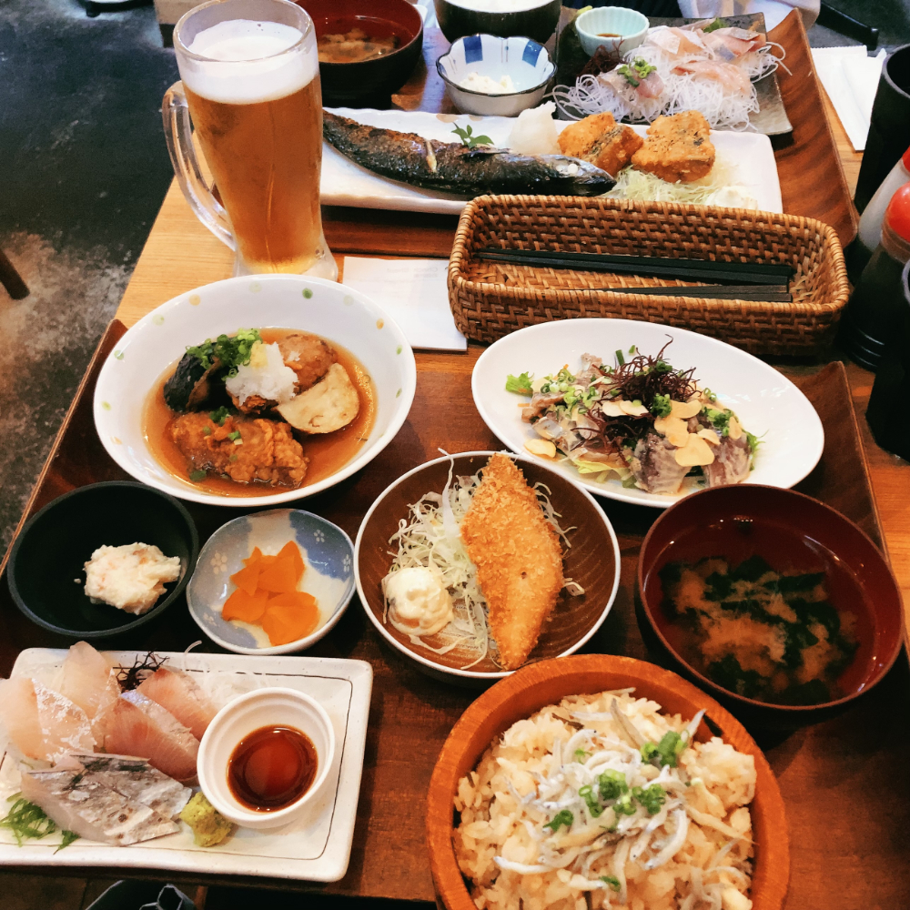 平塚漁港の食堂はなぜ並ぶ？整理券の配布時間と限定海鮮丼を徹底攻略