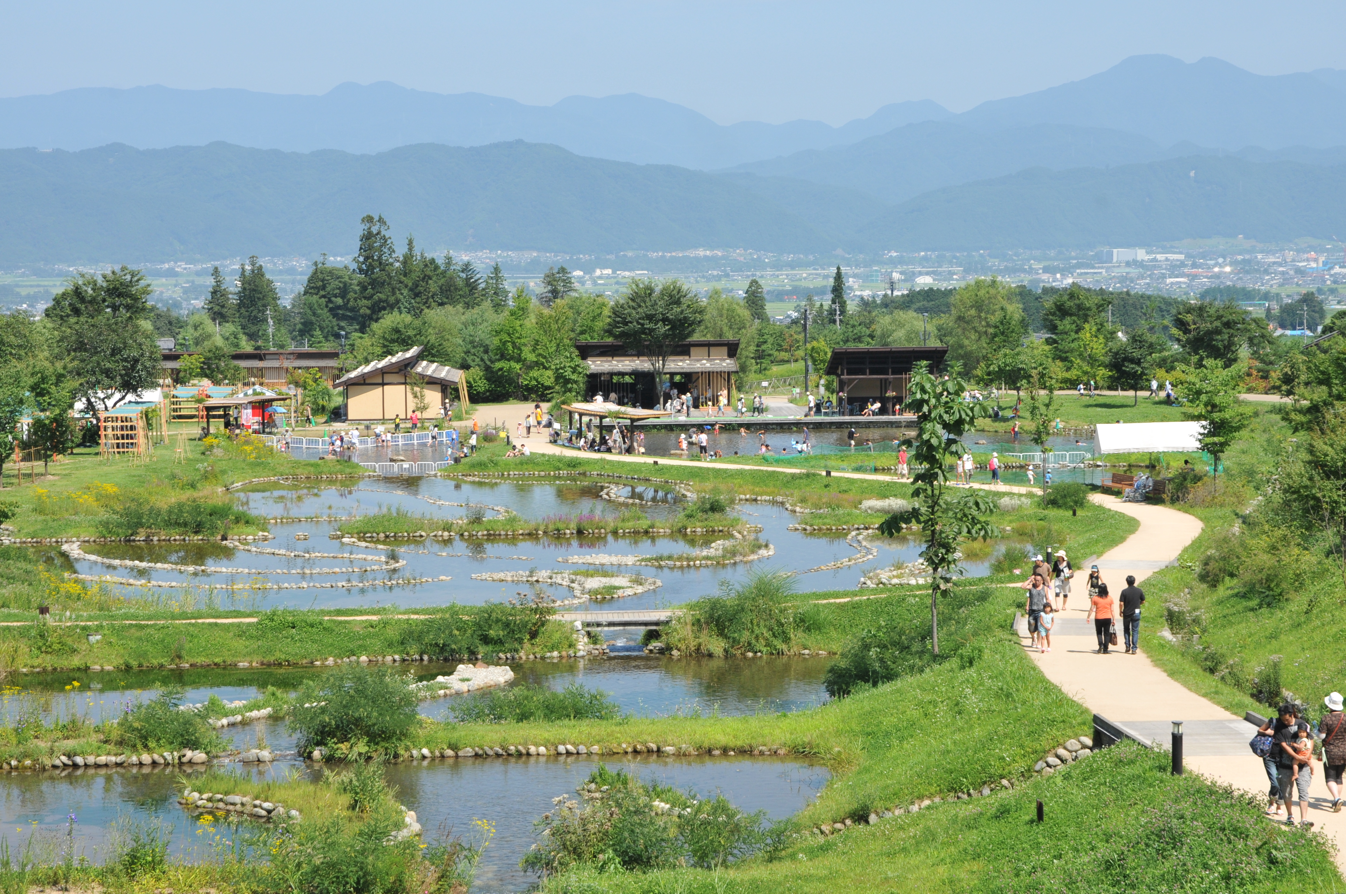 国営アルプスあづみの公園堀金穂高地区攻略！見どころと混雑回避術