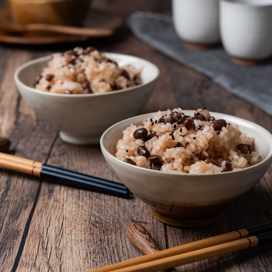 赤飯の作り方を蒸し器で極める！固くならない打ち水とプロ秘伝の極意