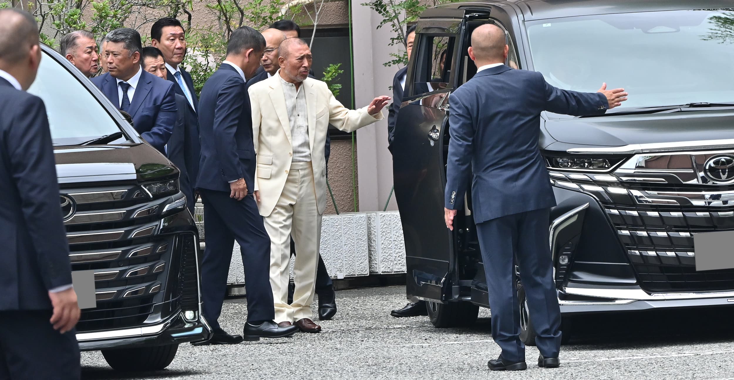 司忍組長の愛車と防弾車の真相｜歴代車種から車列の全貌まで徹底解剖