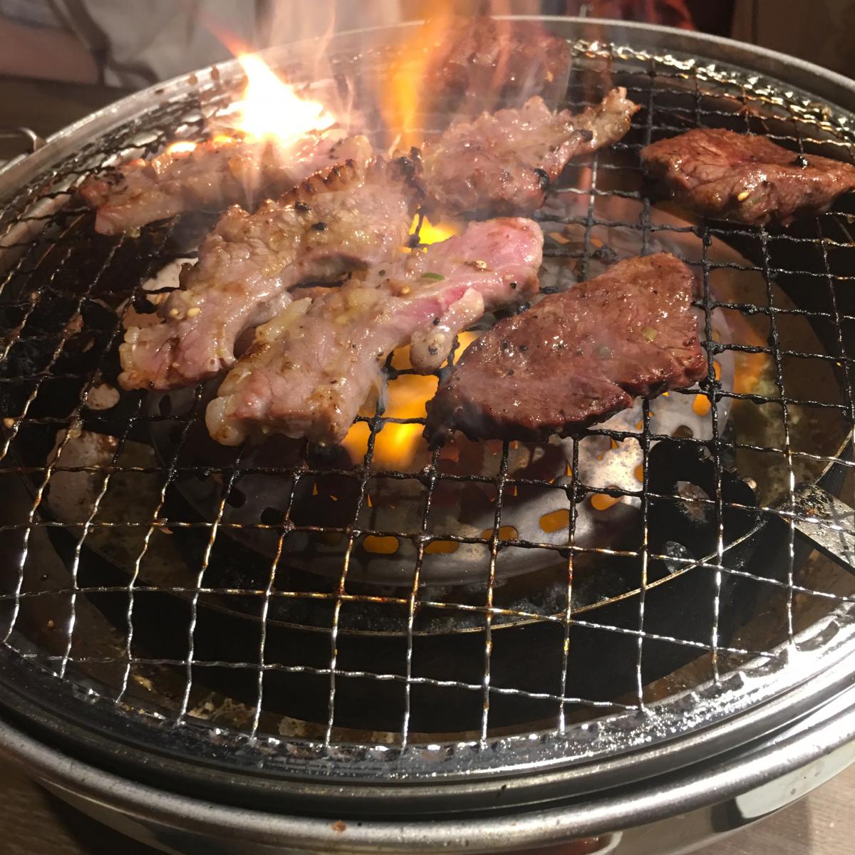 【2026年最新取材】「焼肉じゃんじゃか 炎蔵」が空前の大ブーム！地方発・最強和牛体験が外食シーンを席巻する理由