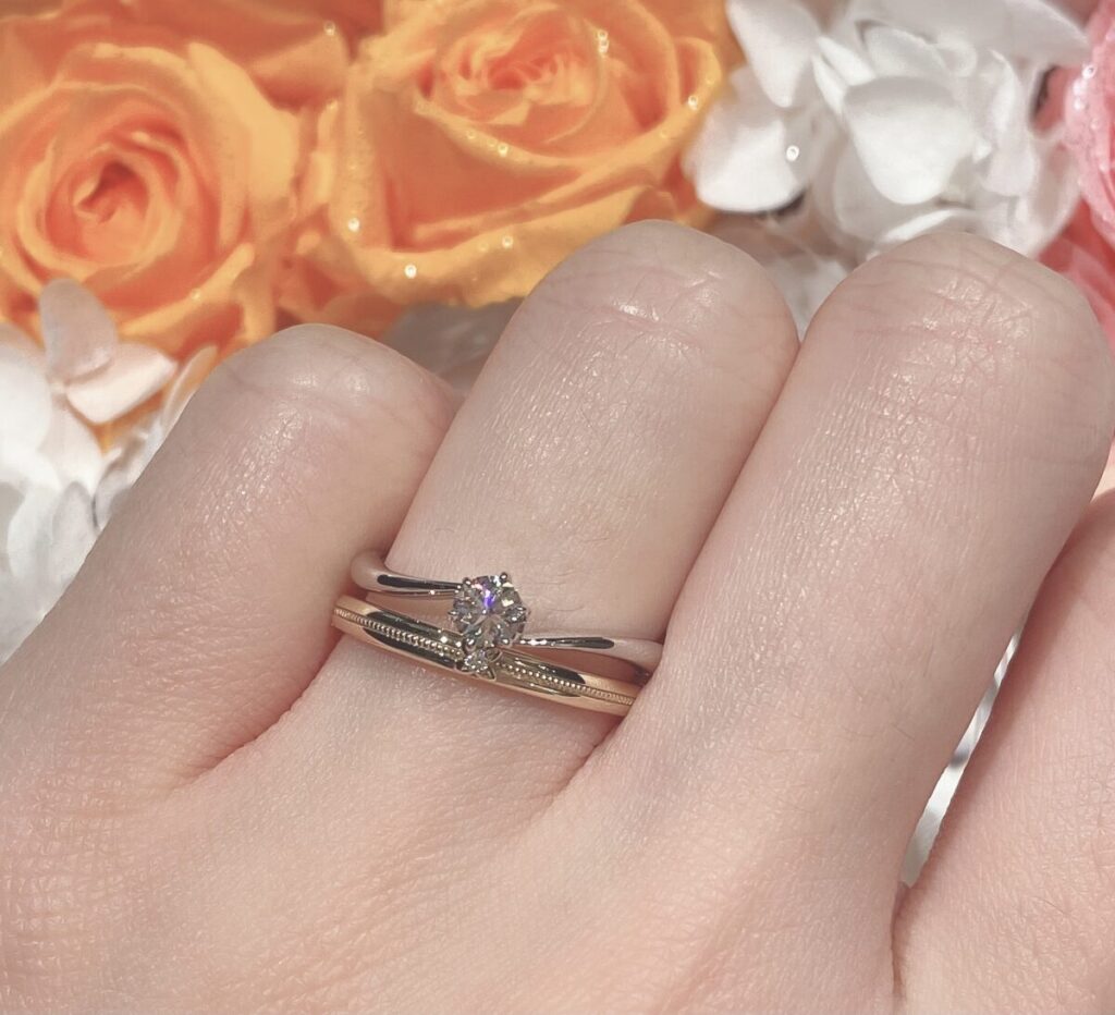 婚約指輪と結婚指輪の重ね付け正解は？順番の意味と後悔防ぐ選び方