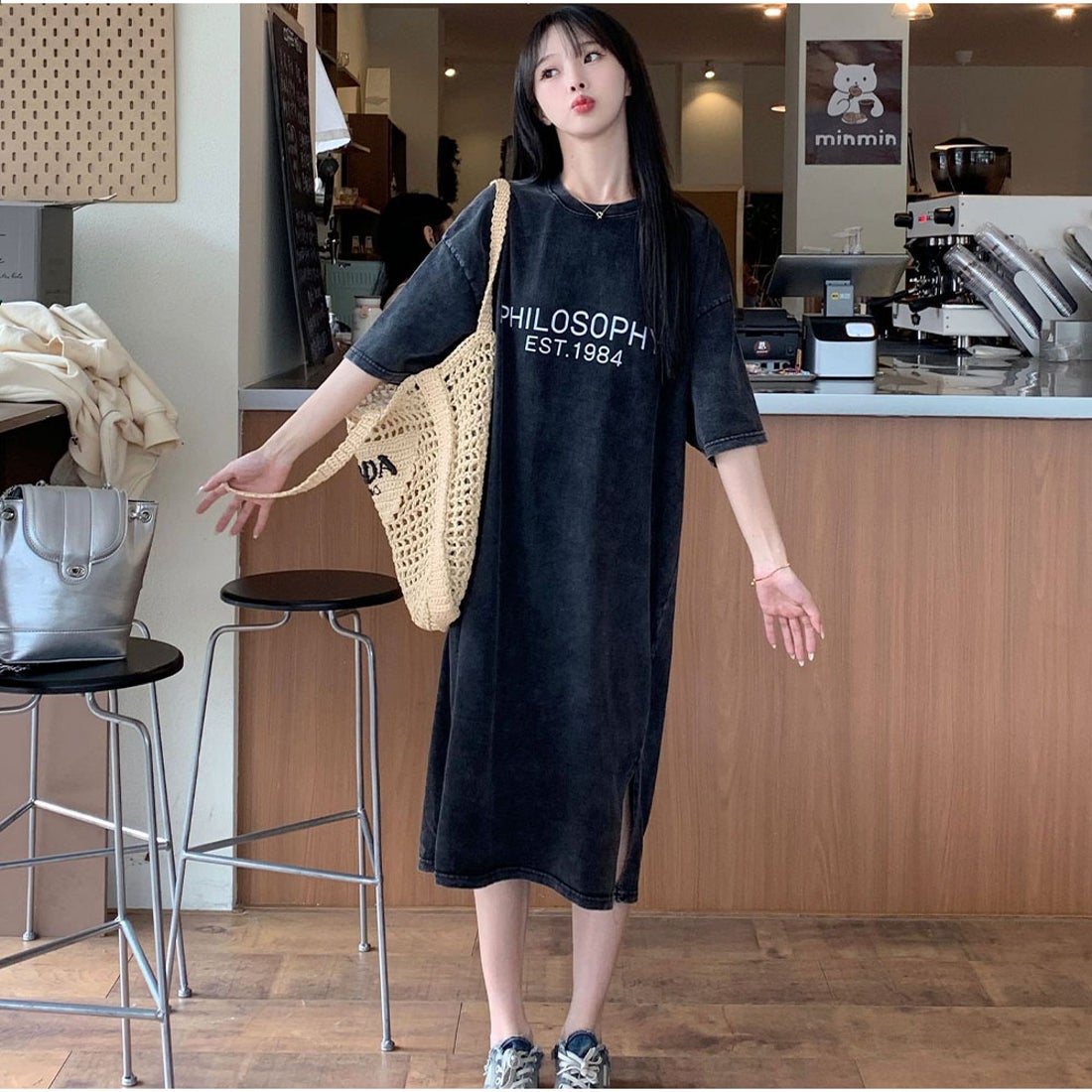Tシャツワンピースの部屋着感を打破！大人の垢抜け着こなし術2026