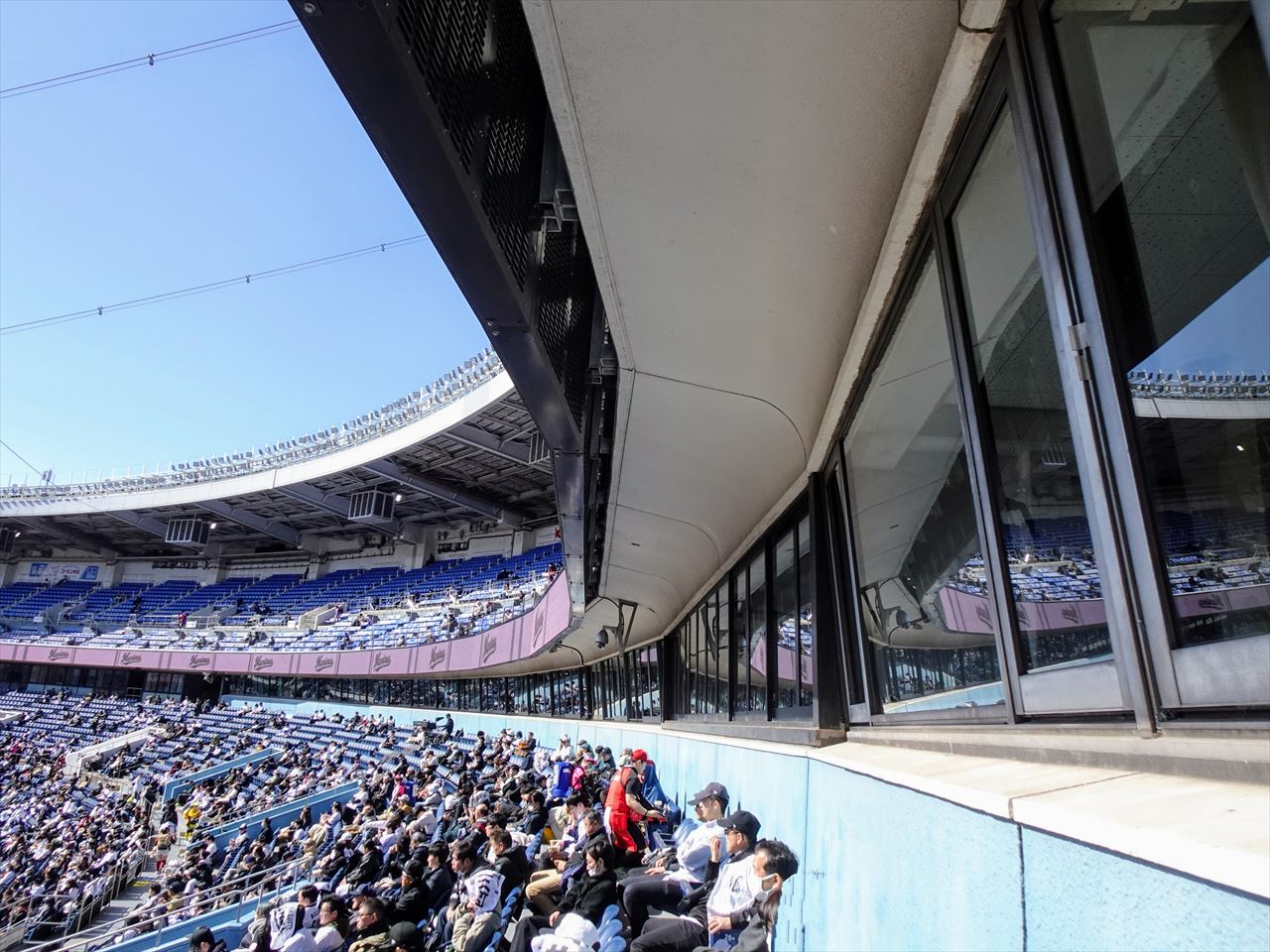 なぜZozoマリンに屋根がない？ドーム化の真相と建て替え計画を追う