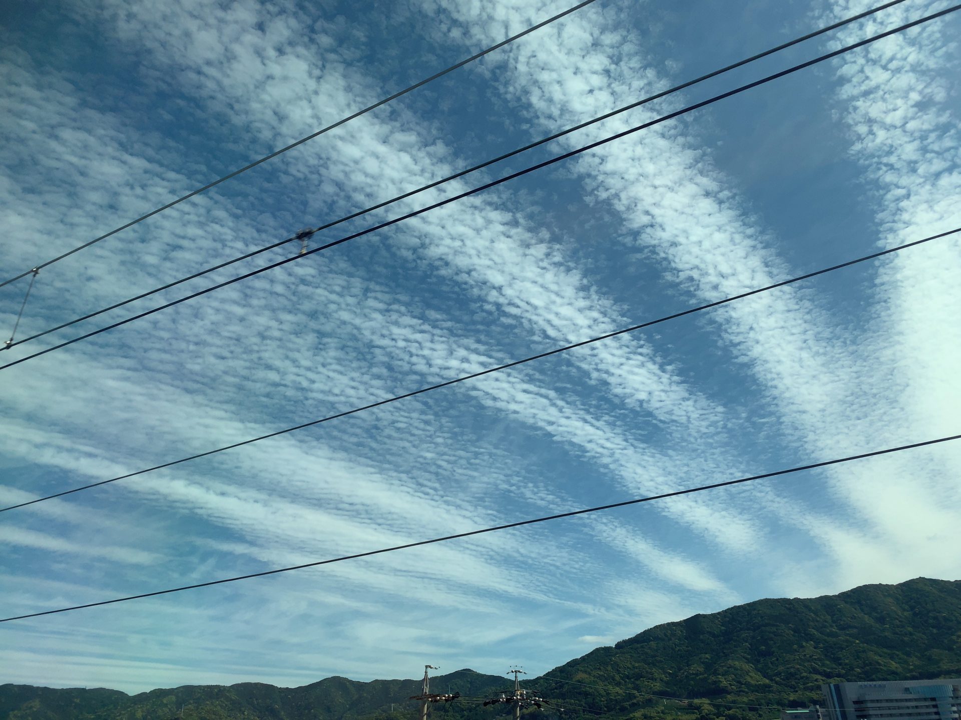 地震雲に科学的根拠はあるのか？気象庁の見解と不吉な噂の真相を追う