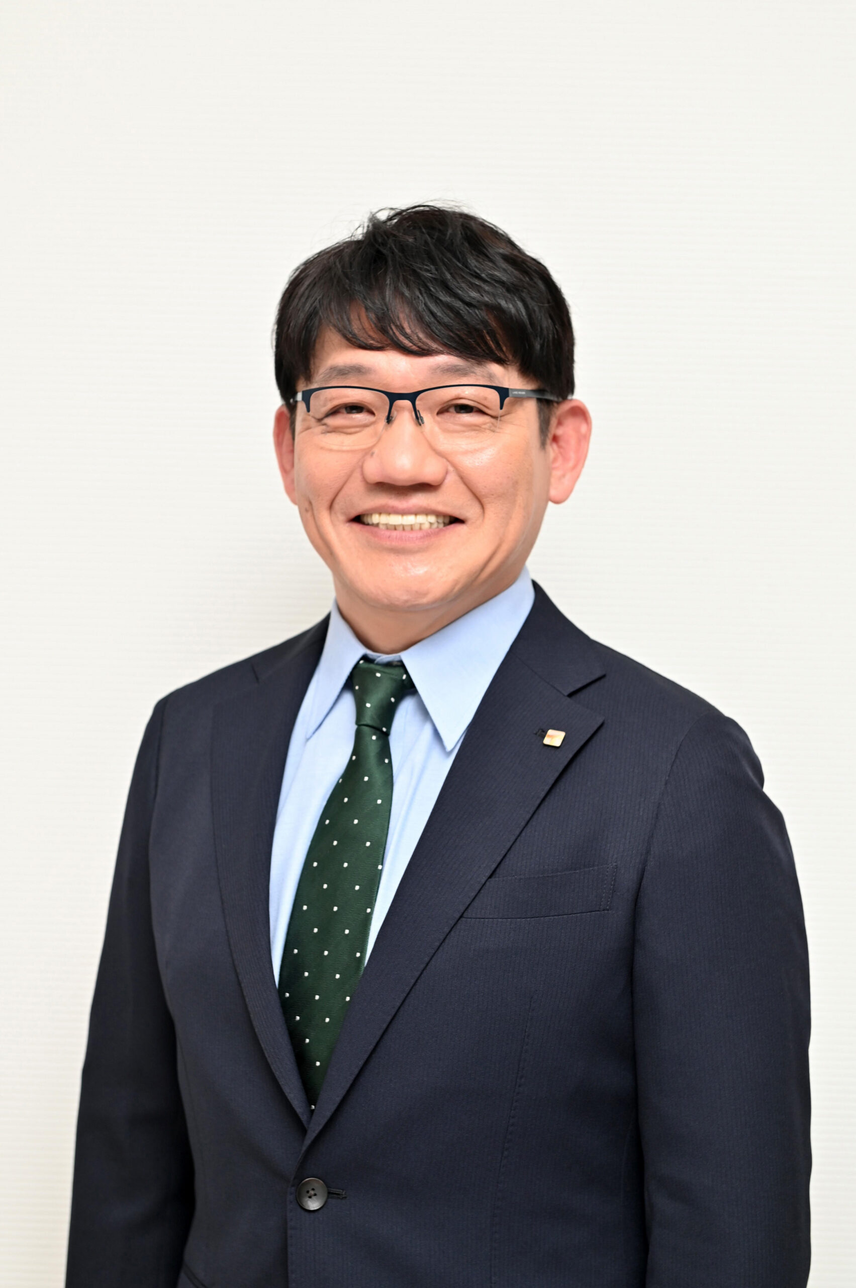 ずん飯尾和樹が愛され続ける理由｜妻との結婚秘話と現在の年収・経歴