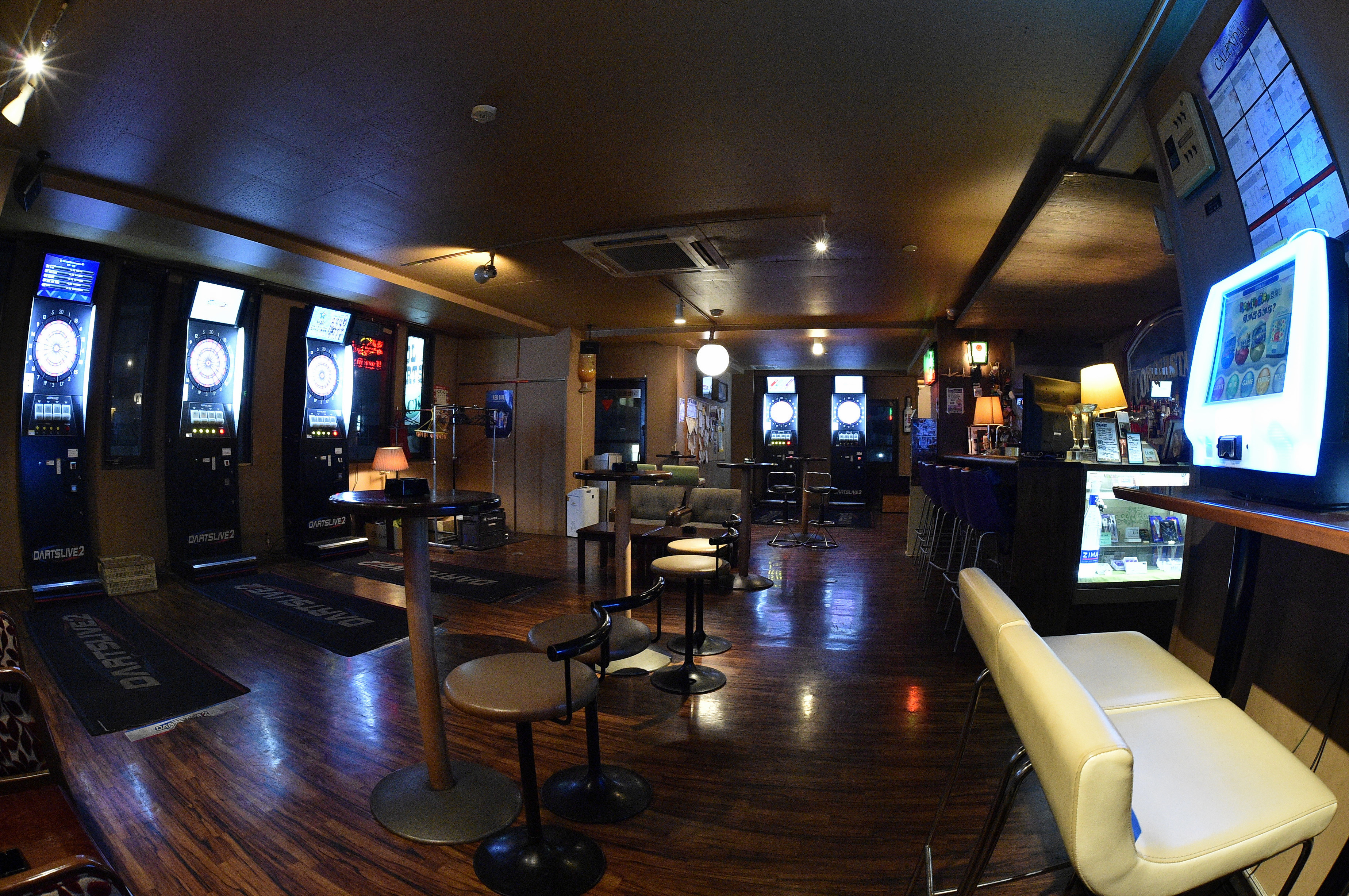 近くのダーツ場完全ガイド！安い投げ放題と24時間営業店を徹底比較