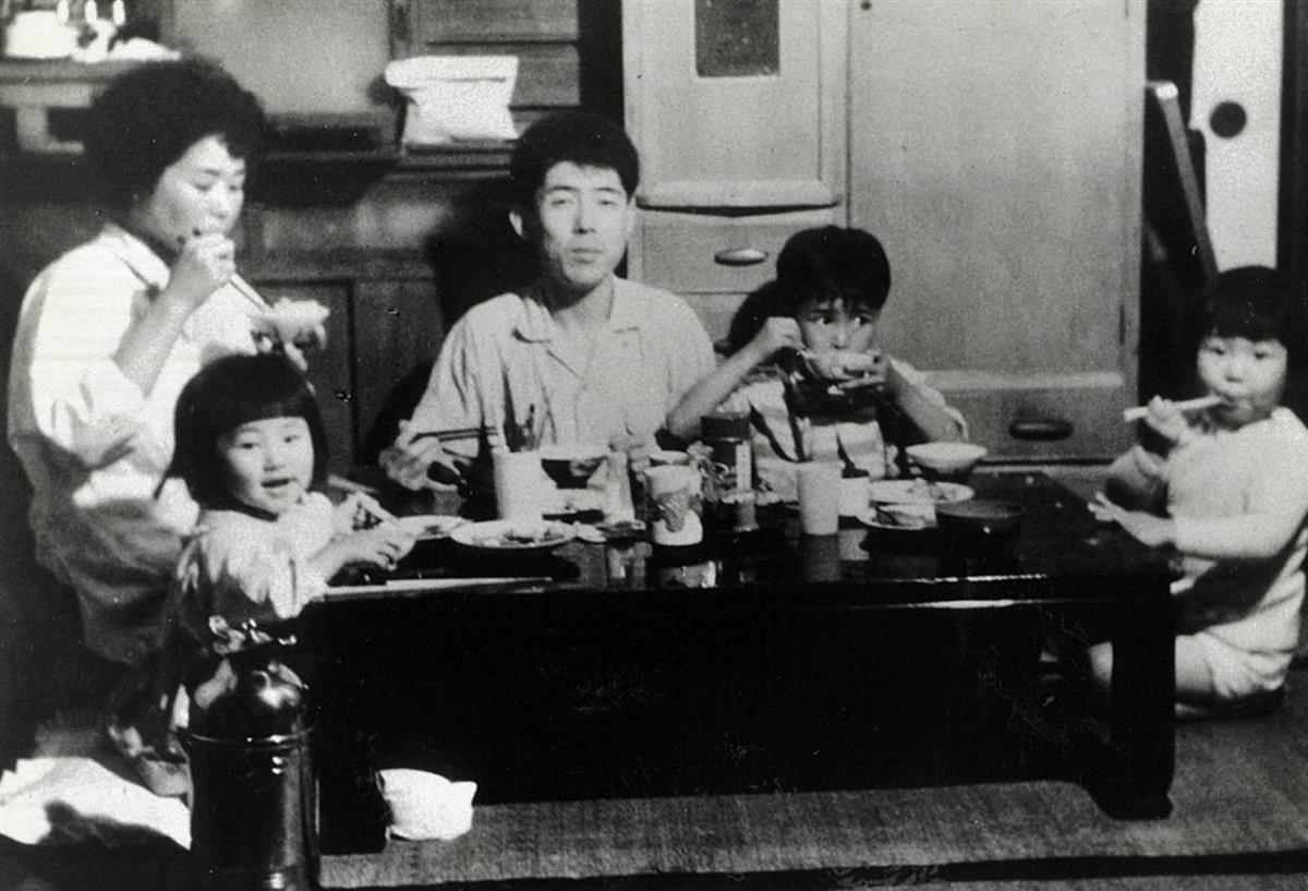 郷ひろみの両親と生い立ち｜厳格な父の職業と献身的な母の感動秘話