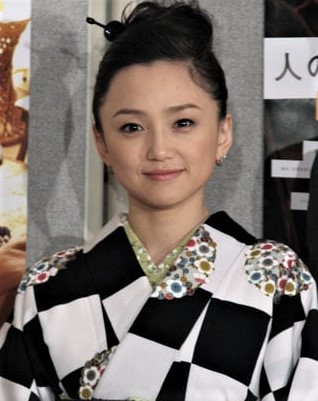 永作博美の劣化説を徹底検証！奇跡の童顔が魅せる50代の真実