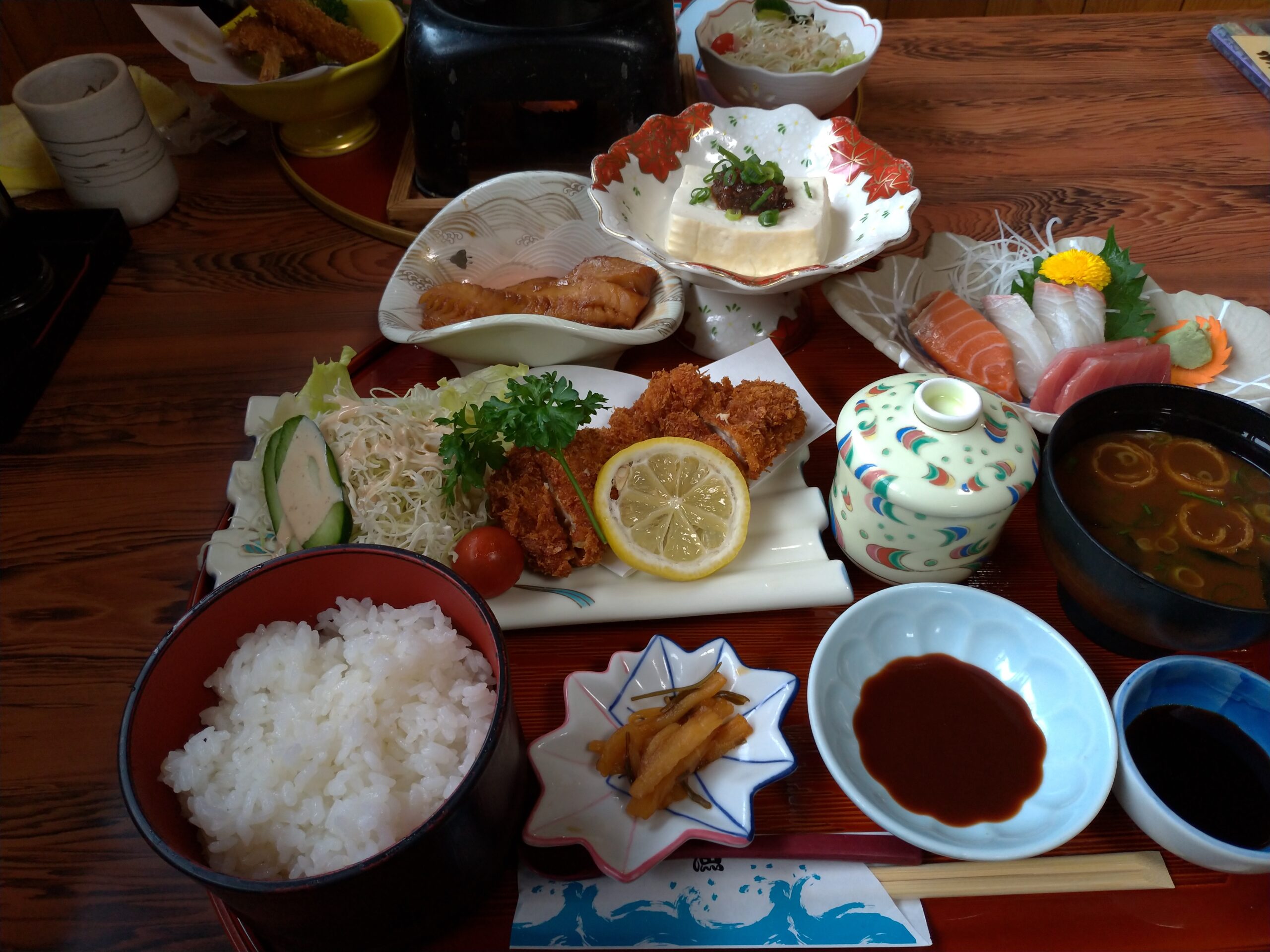 2026年最新【豊川ランチ極上ガイド】伝統のいなりから隠れ家カフェまで地元の名店を徹底取材
