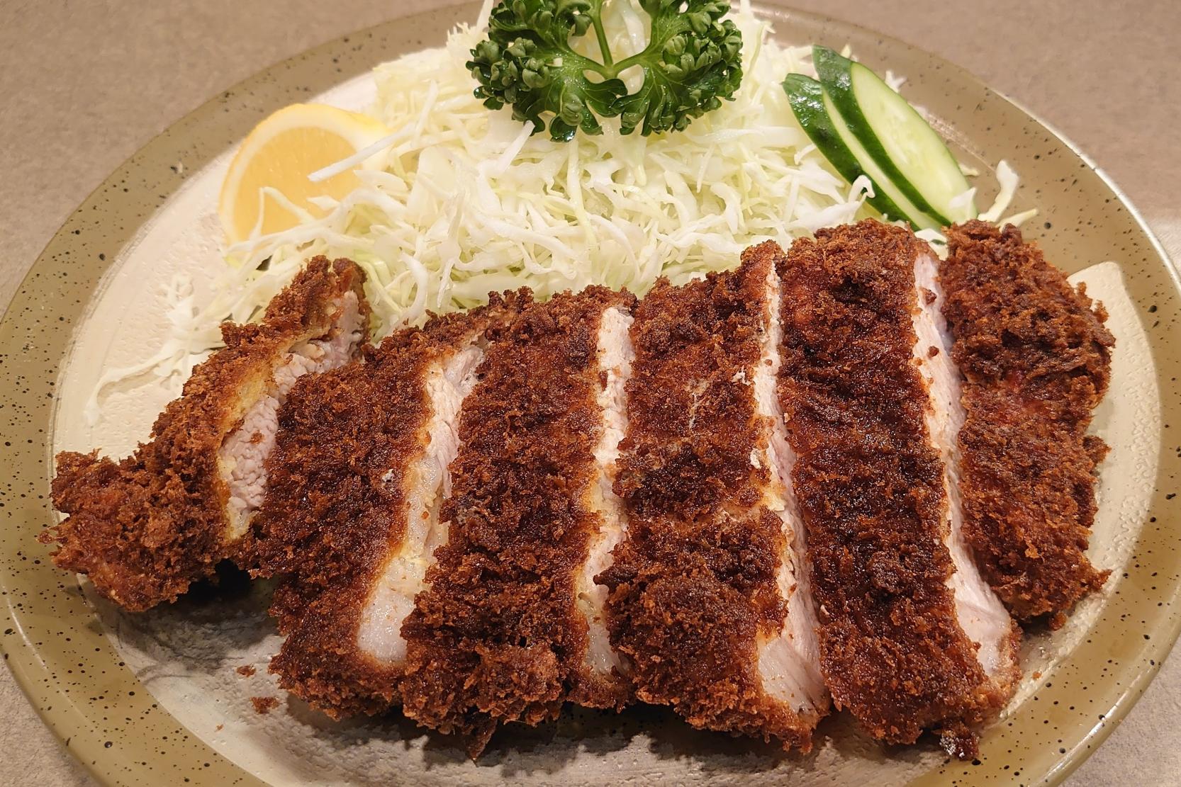 味のとんかつ丸一の大行列の真相！極厚ロースと並び方を徹底取材