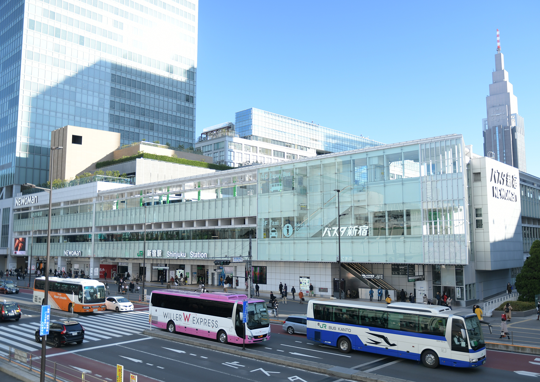 バスタ新宿攻略！混雑回避の高速バス予約裏技と乗り場の落とし穴