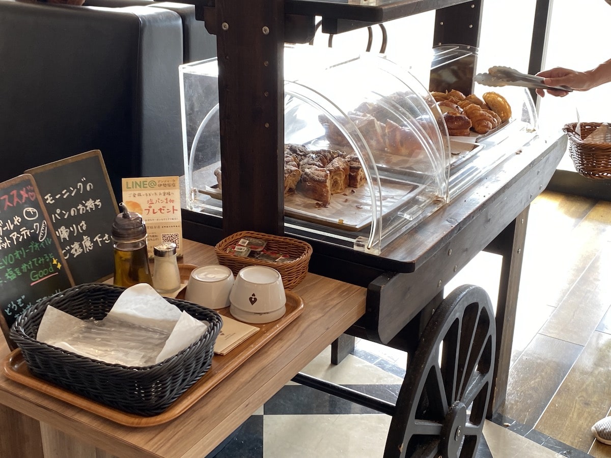ハートブレッドアンティーク伊勢原店のモーニング食べ放題と混雑の真実