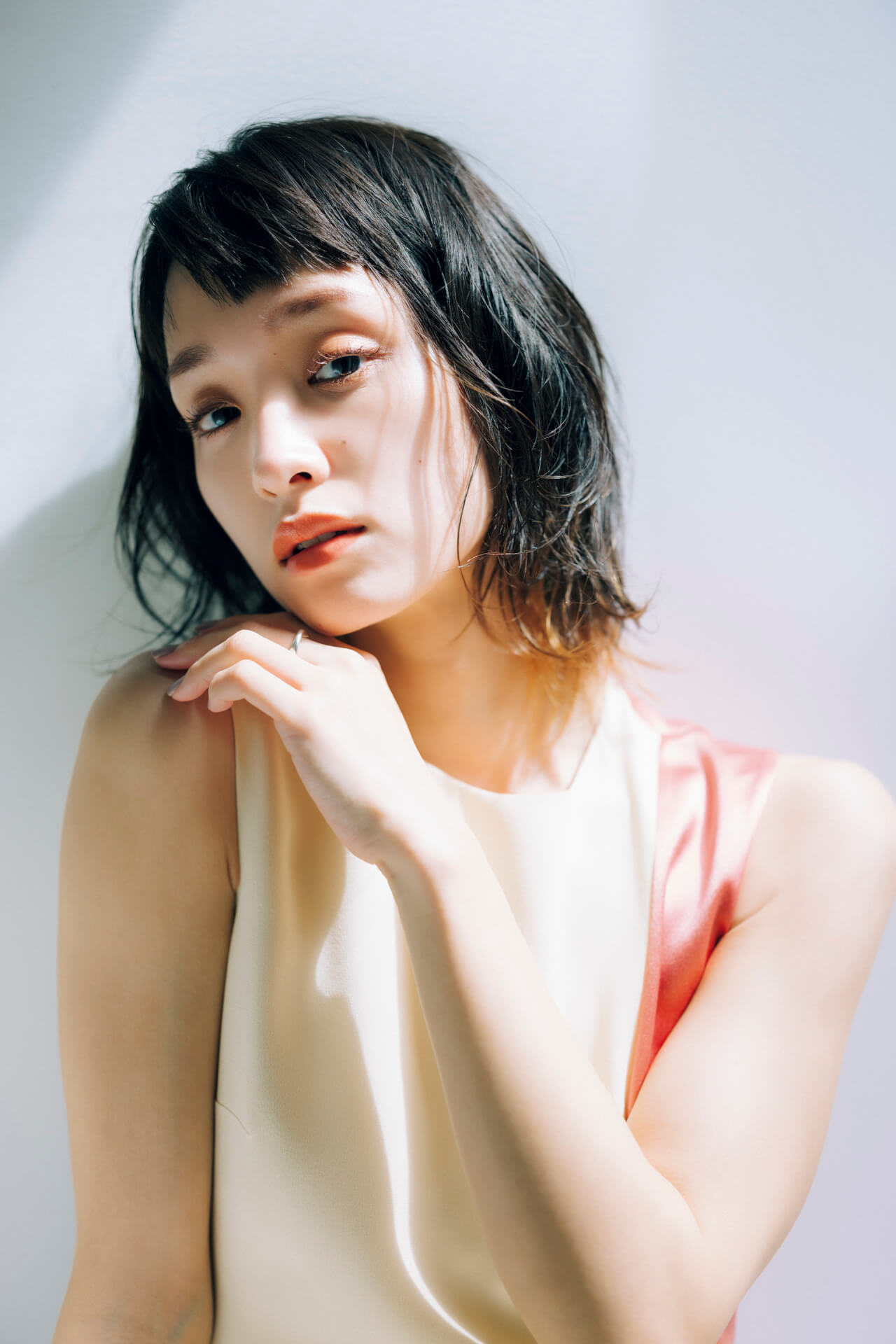 剛力彩芽のグラビア披露に絶賛の声！大胆カットの真相と現在の進化
