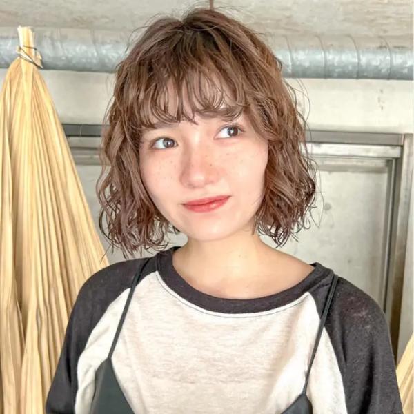 ボブパーマで垢抜ける！丸顔・面長別の似合わせと朝の時短セット術