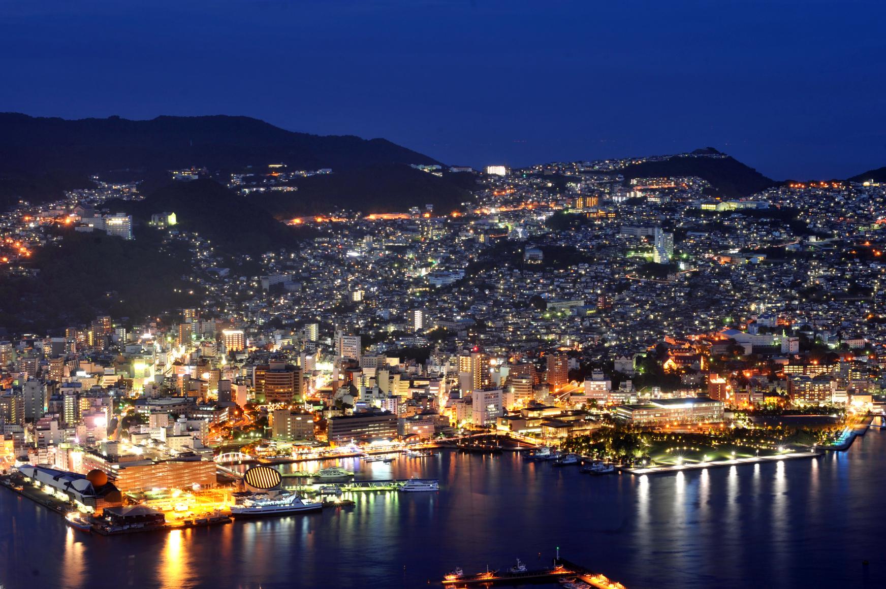 1000万ドルの感動！稲佐山夜景の混雑回避ルートと秘蔵の穴場