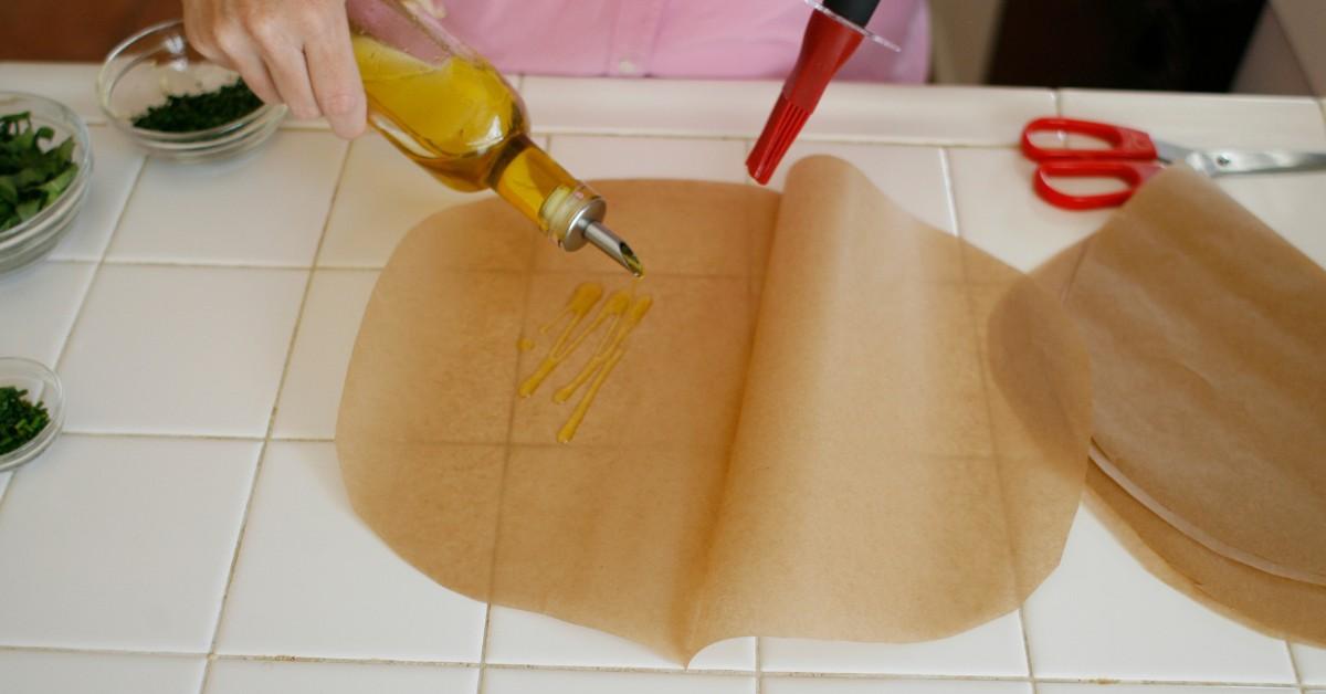 Do You Have to Oil Parchment Paper