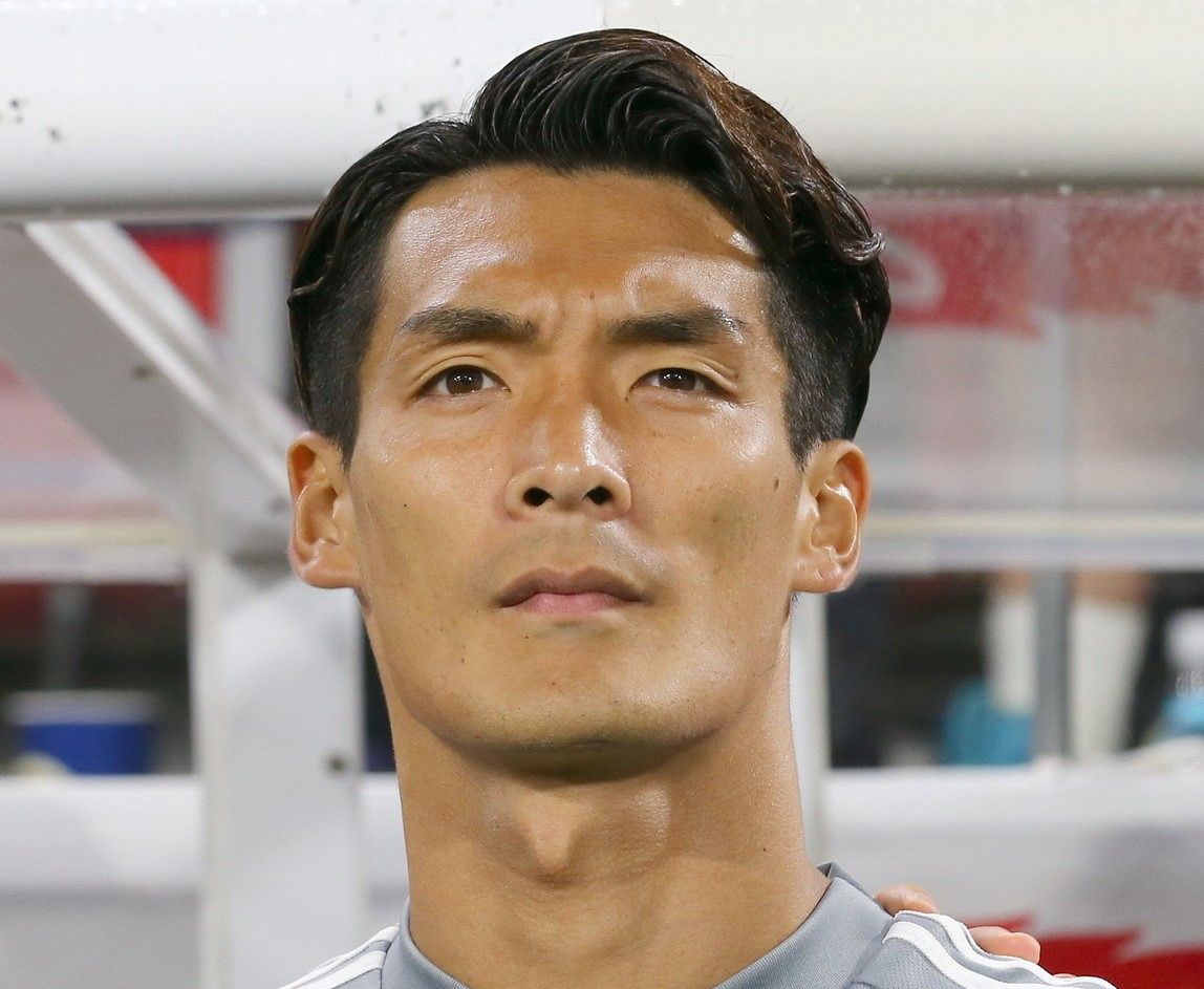 サッカー元日本代表の驚きの現在！歴代レジェンドの転身先と年収の真相
