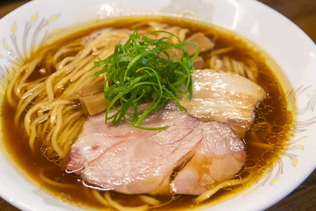 神戸屈指の激戦区！六甲道で絶対食べるべき至高のラーメン名店ガイド