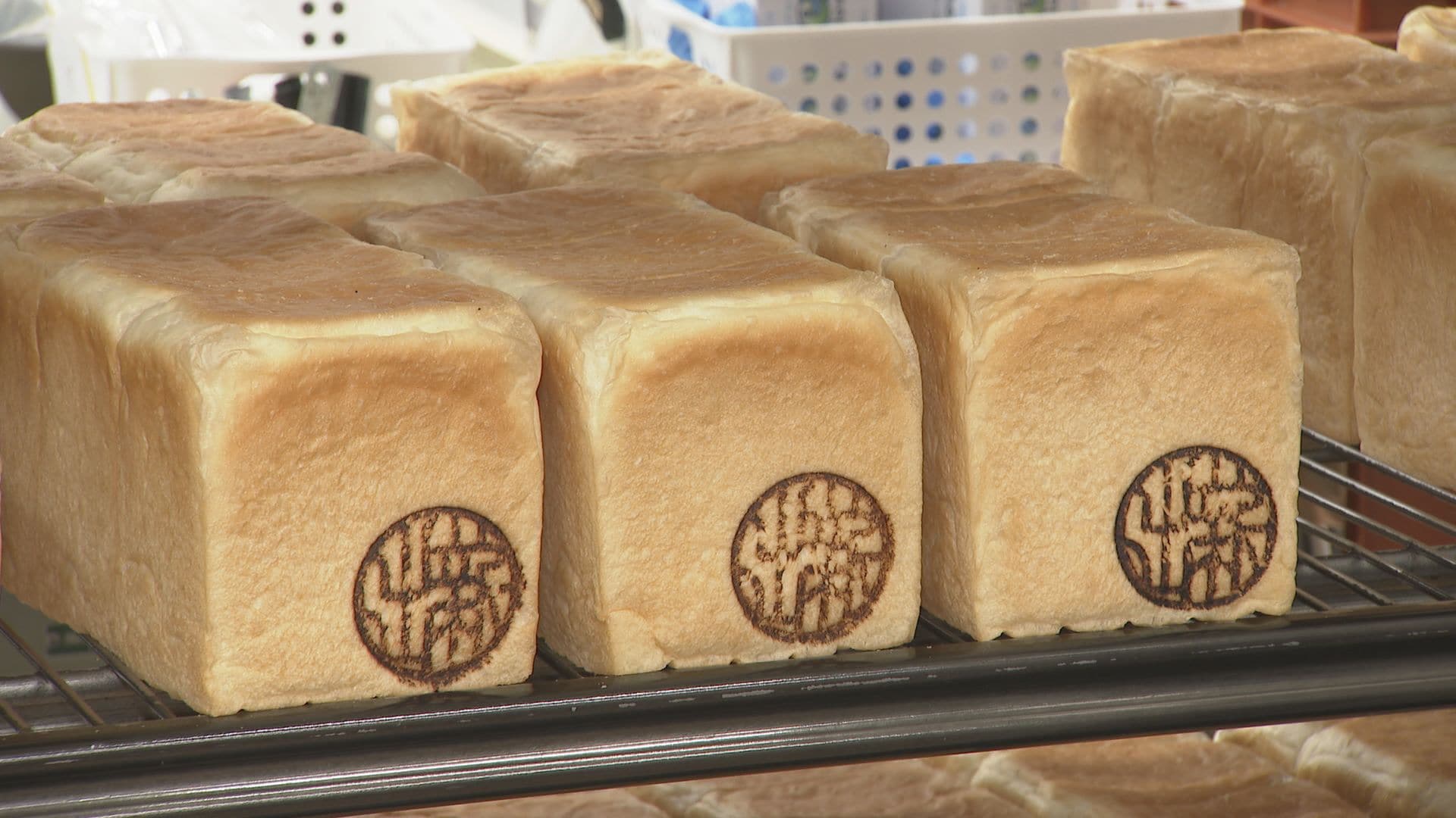 高級食パン店で破産が相次ぐ理由とは？急失速の真相と生き残り