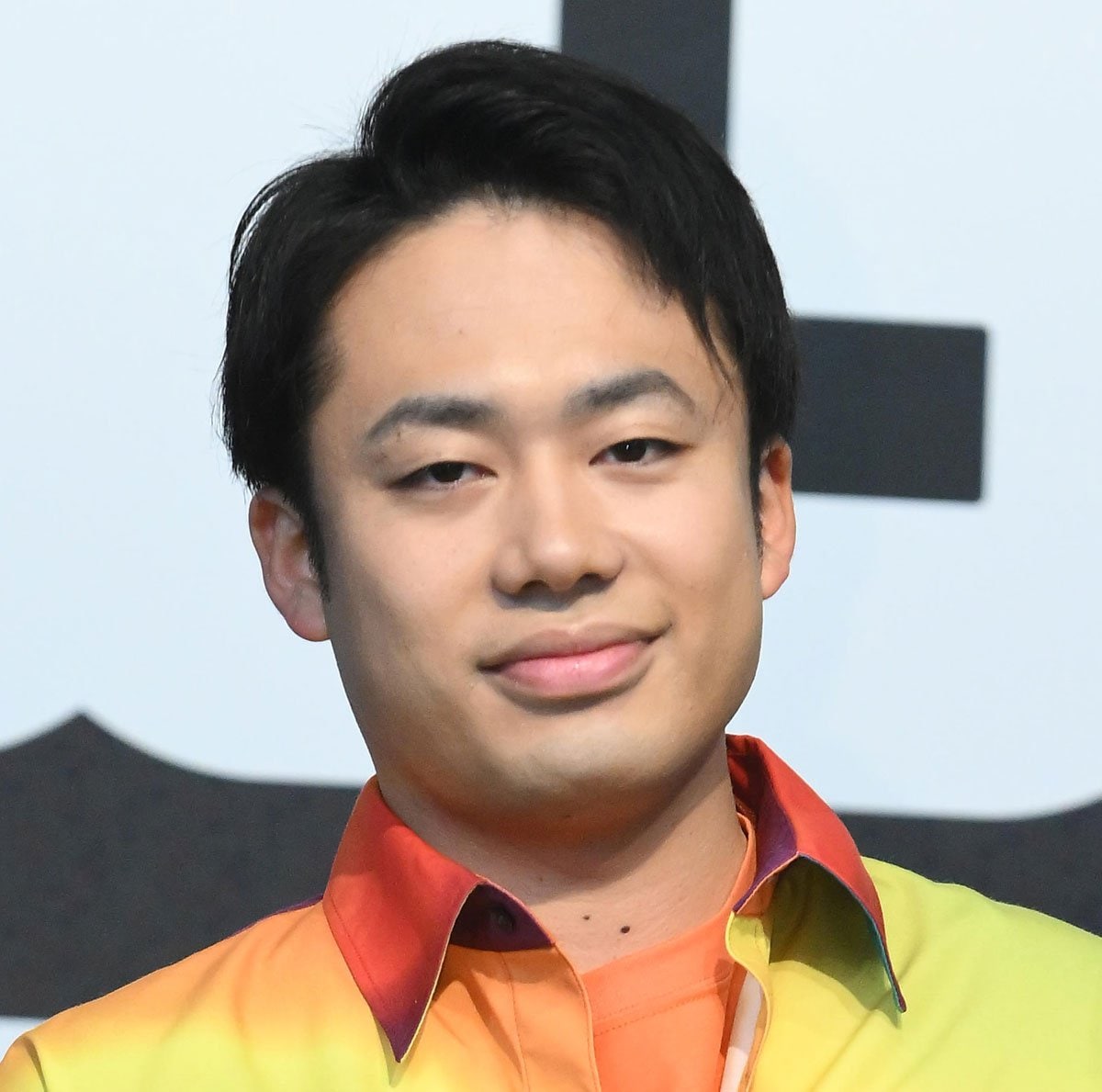シルクロードは元芸人？お笑い説の真相と経歴・現在を徹底解明